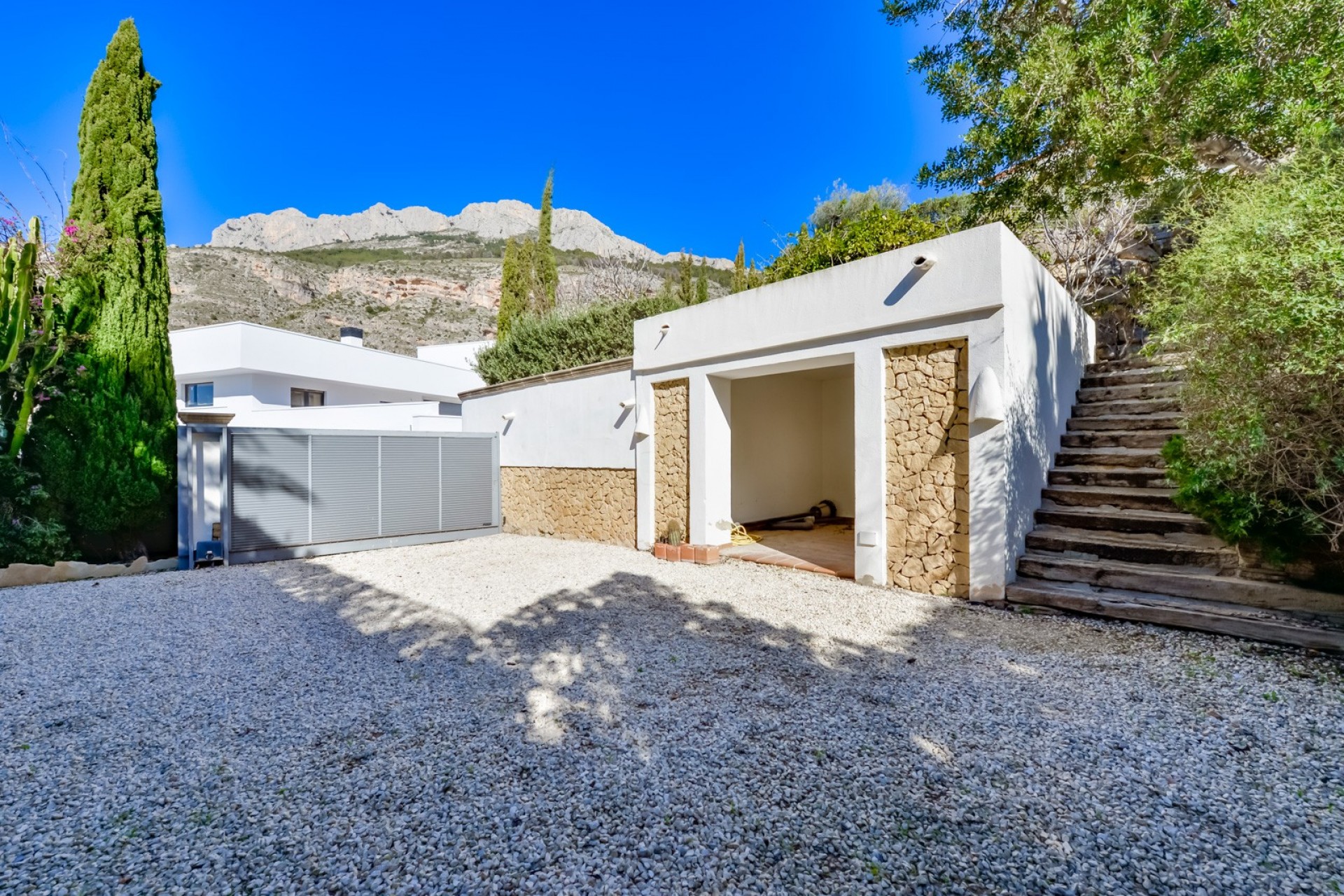 Resale - Villa -
Altea
