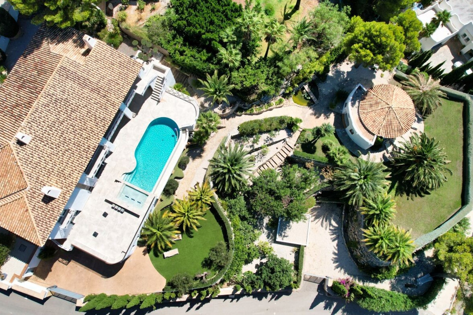 Resale - Villa -
Altea