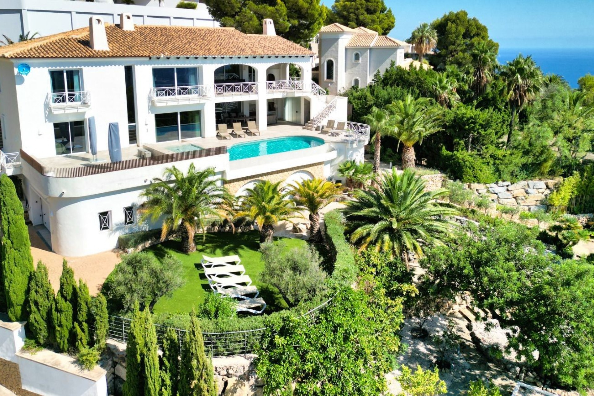 Resale - Villa -
Altea