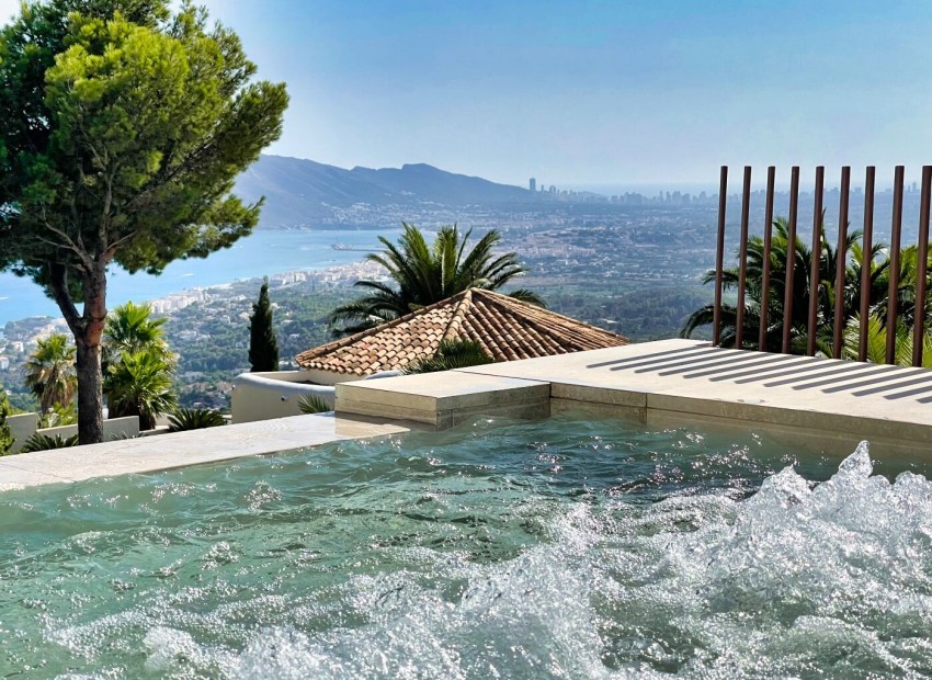 Resale - Villa -
Altea