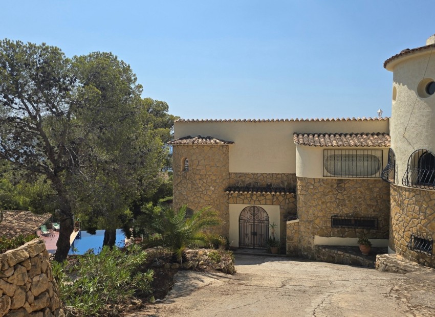 Resale - Villa -
Altea