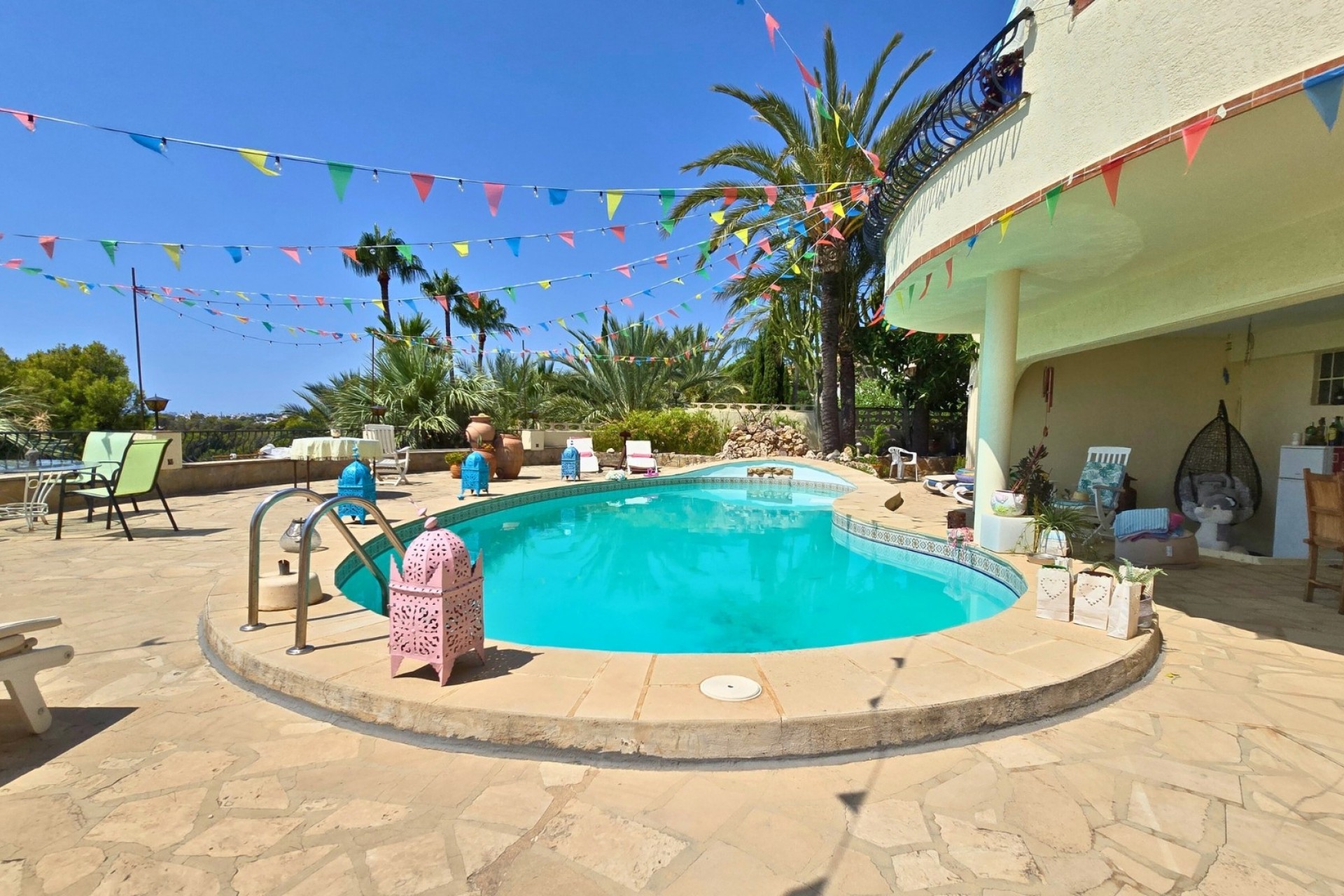 Resale - Villa -
Altea