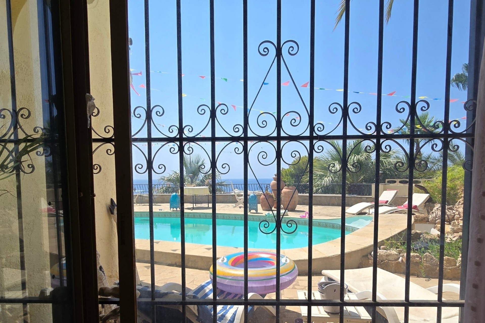 Resale - Villa -
Altea