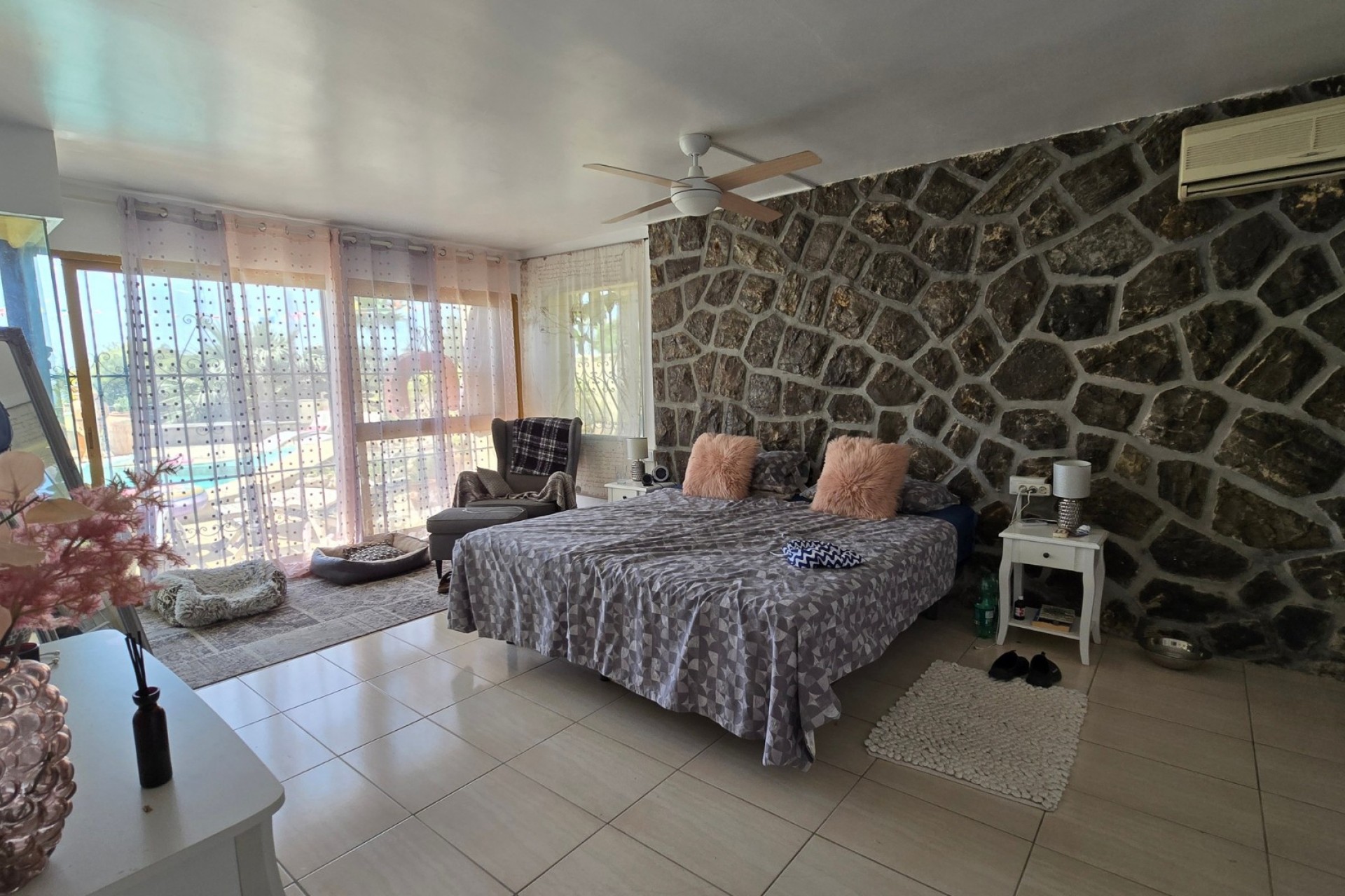 Resale - Villa -
Altea