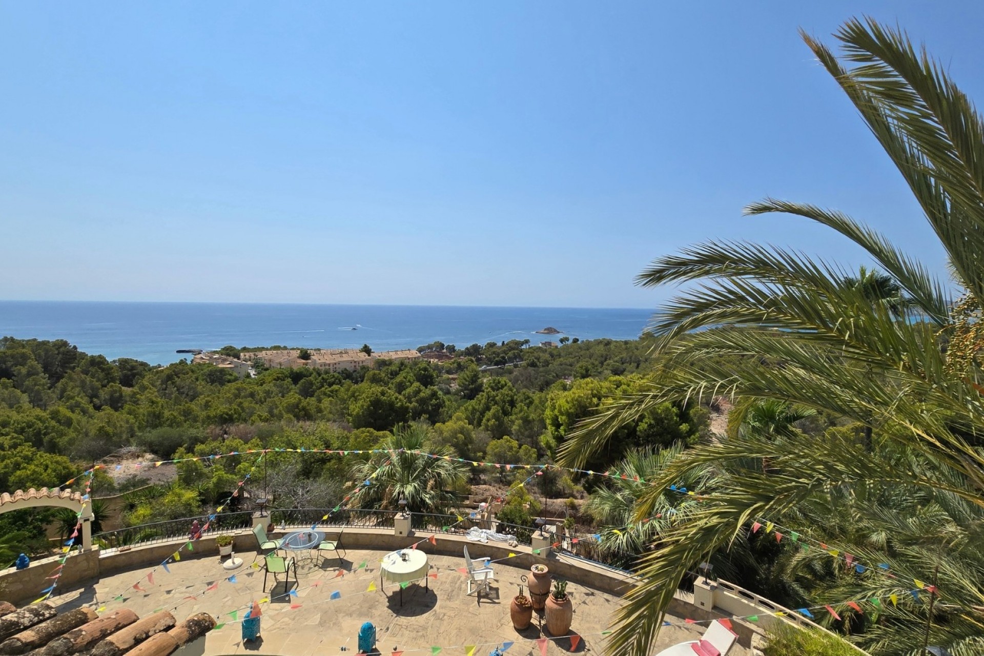 Resale - Villa -
Altea
