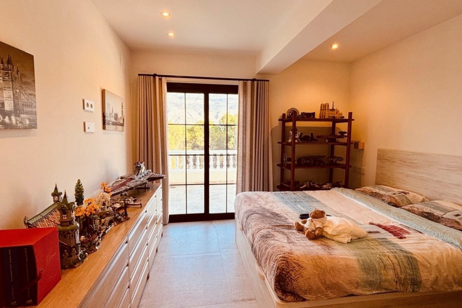 Resale - Villa -
Altea