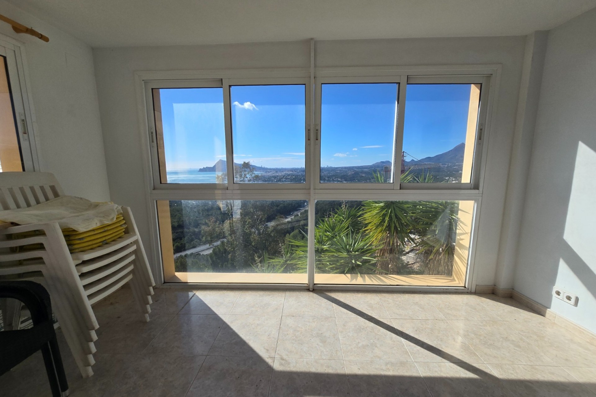 Resale - Villa -
Altea