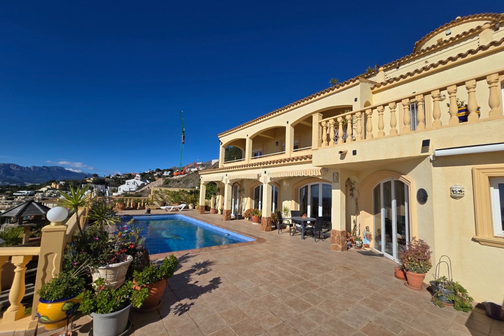 Resale - Villa -
Altea