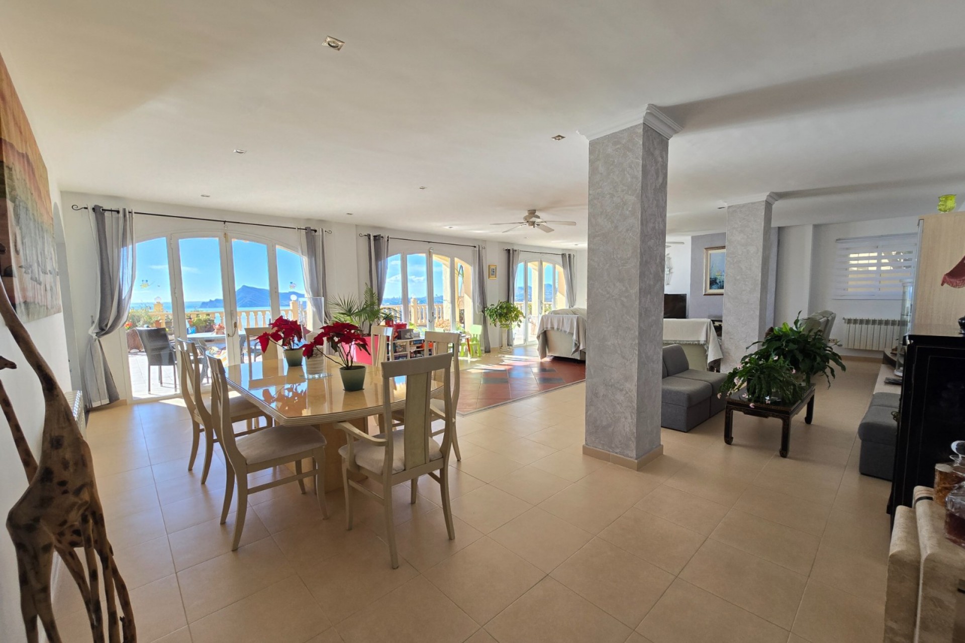 Resale - Villa -
Altea