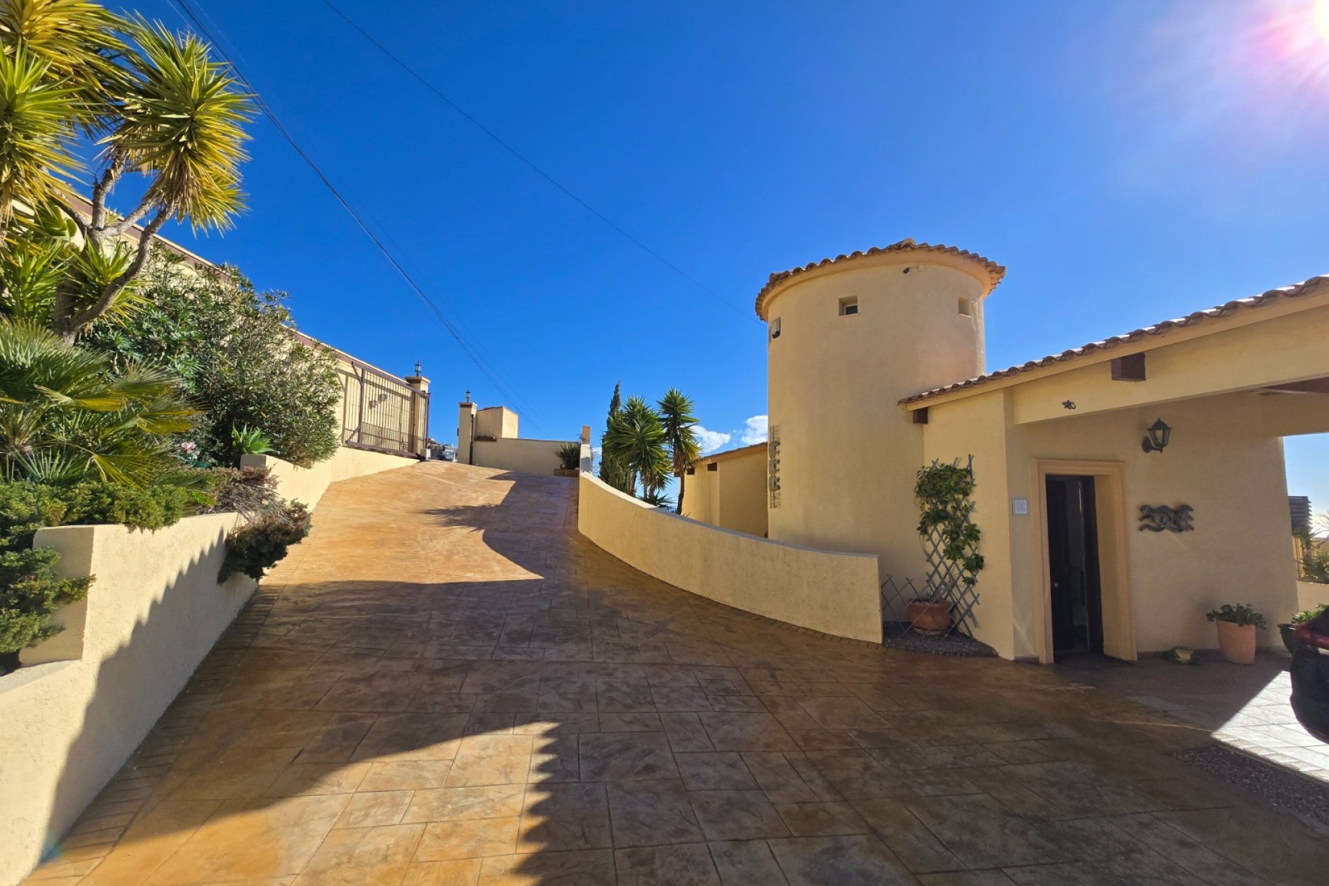 Resale - Villa -
Altea