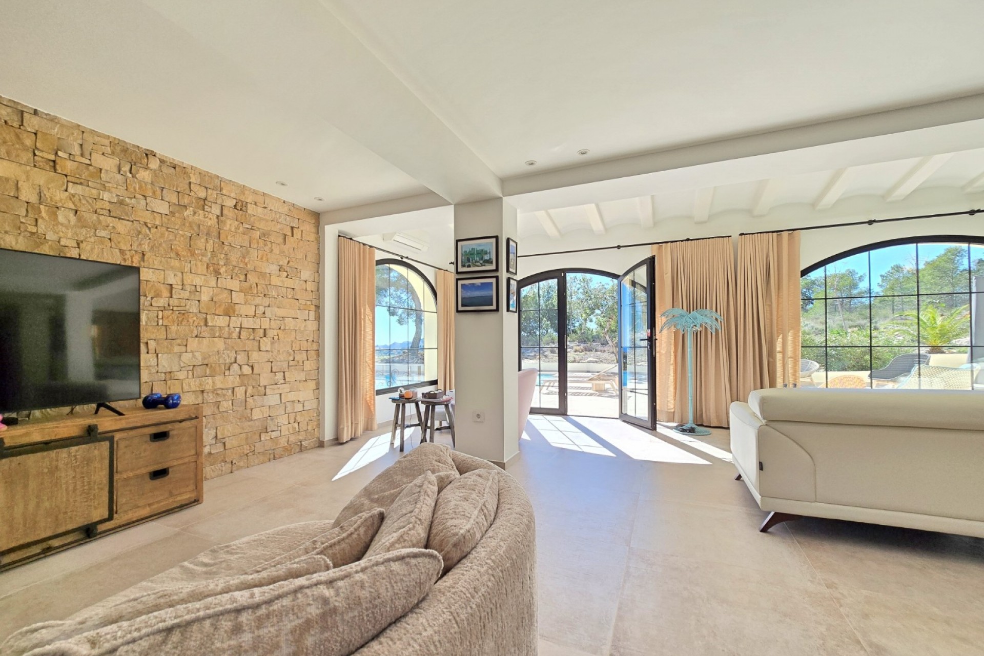 Resale - Villa -
Altea