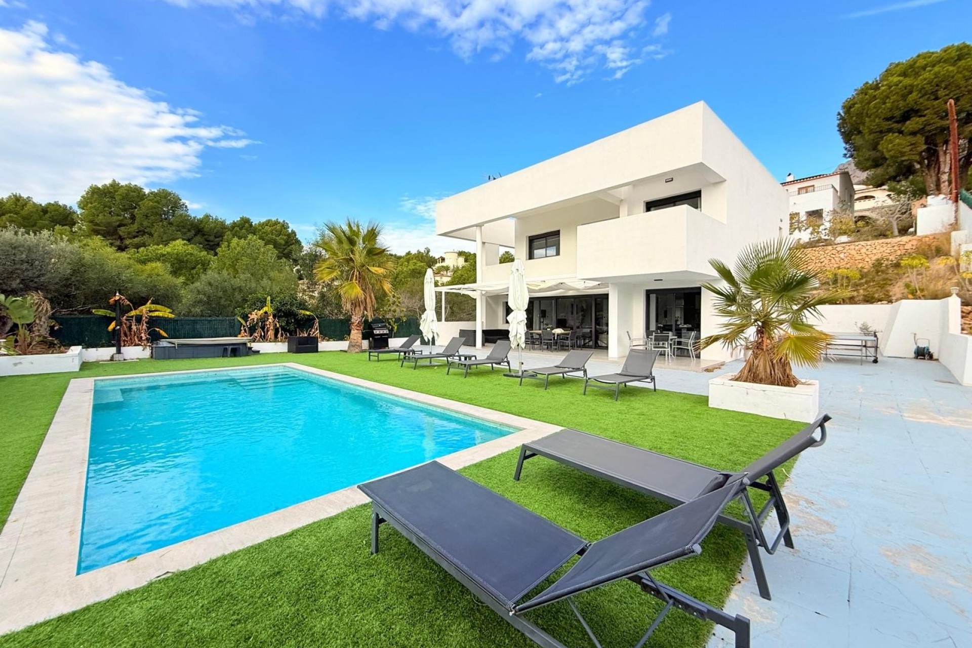 Resale - Villa -
Altea