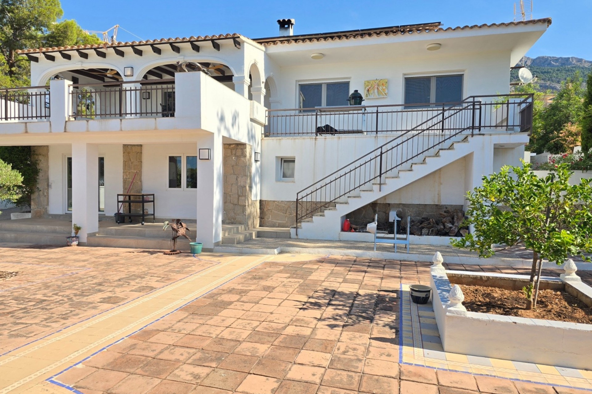 Resale - Villa -
Altea