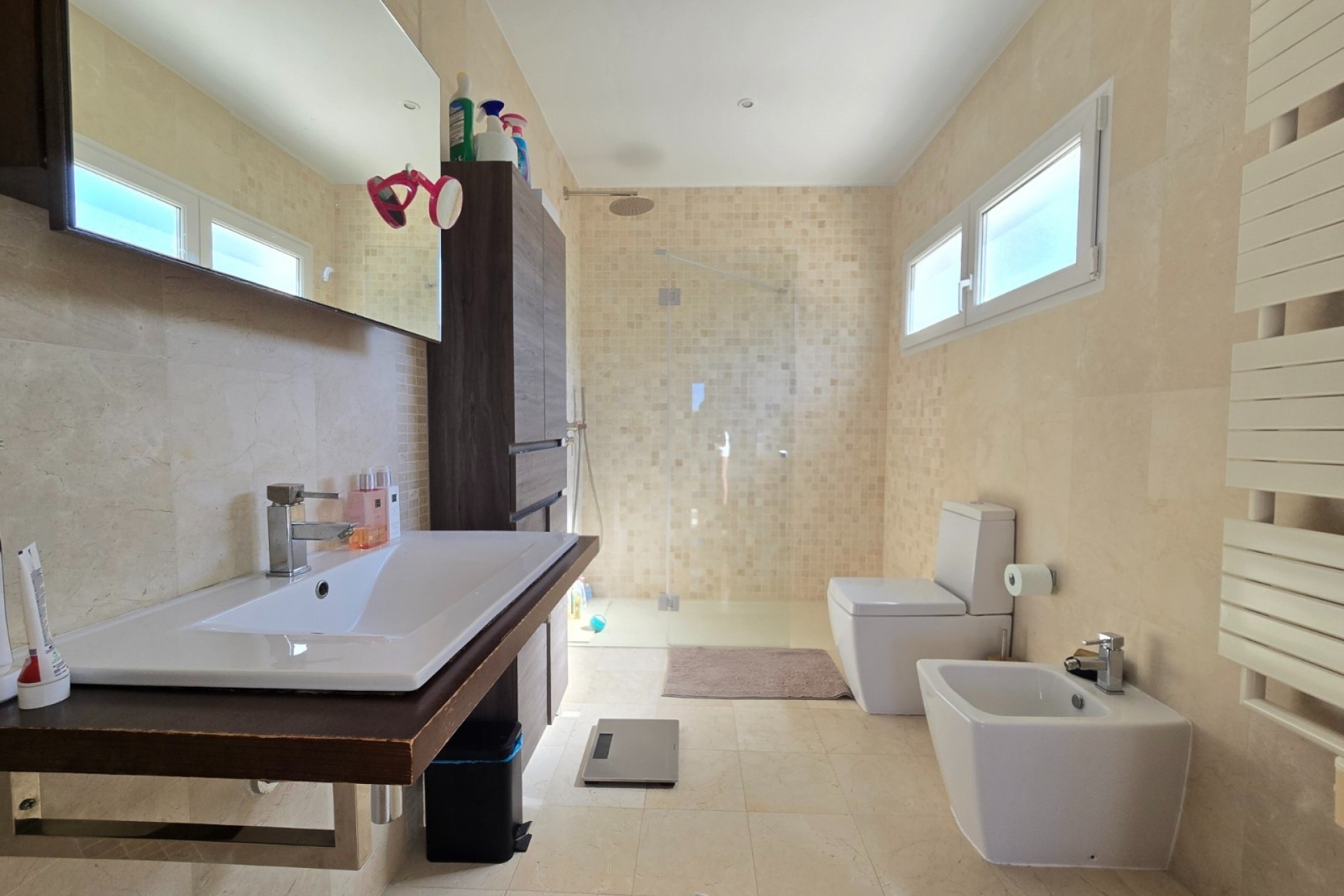 Resale - Villa -
Altea