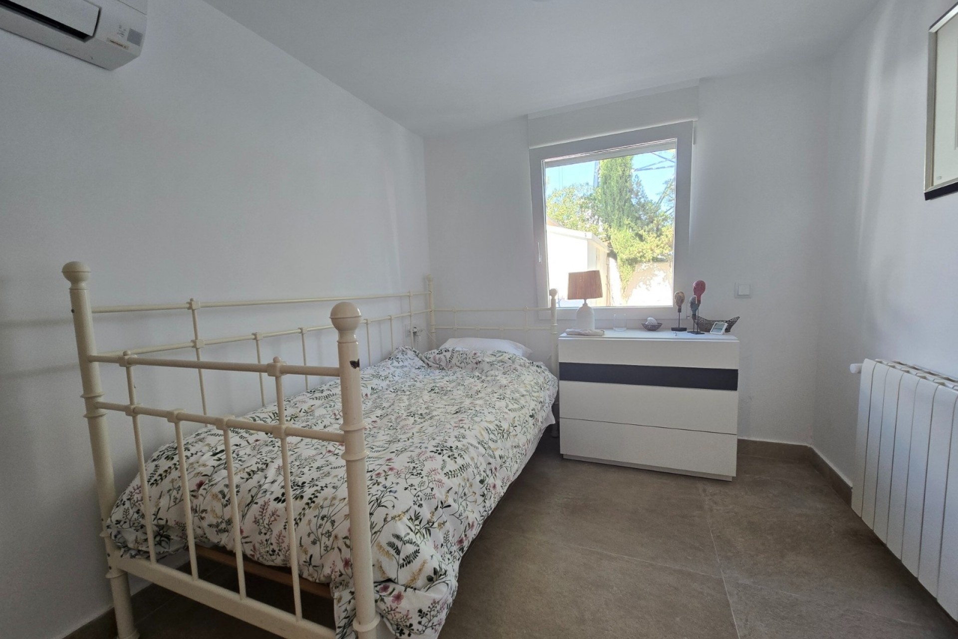 Resale - Villa -
Altea