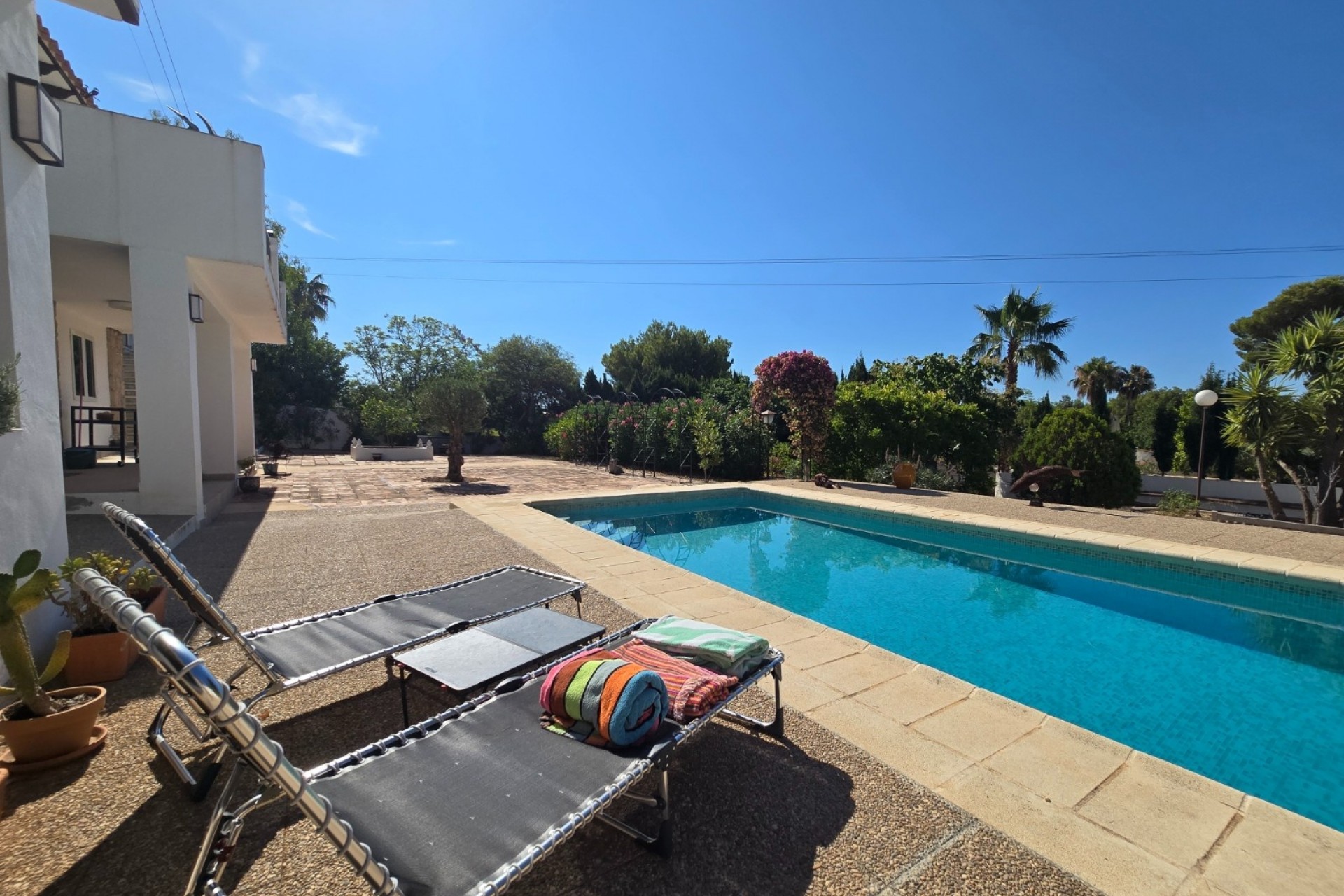Resale - Villa -
Altea