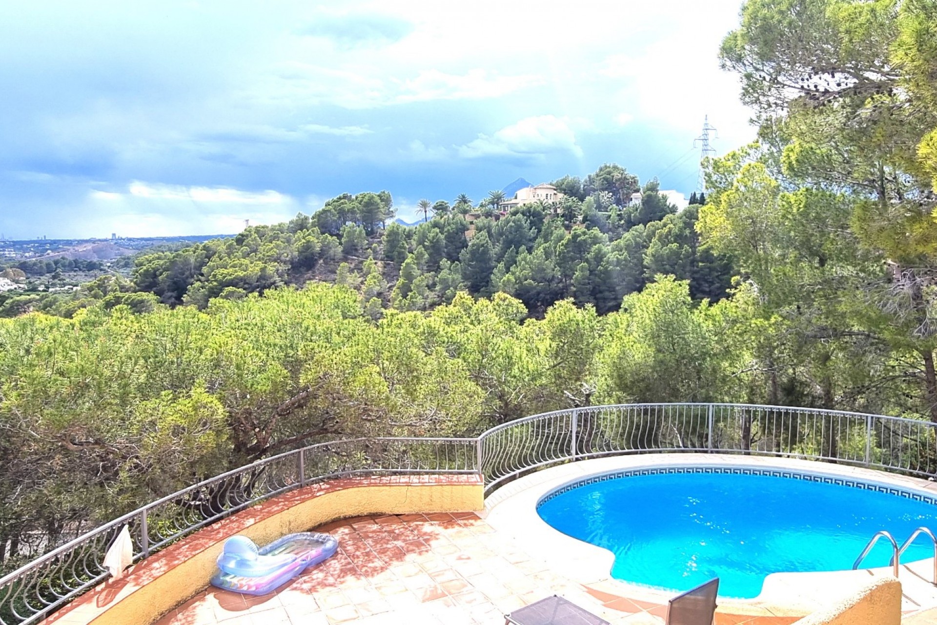 Resale - Villa -
Altea