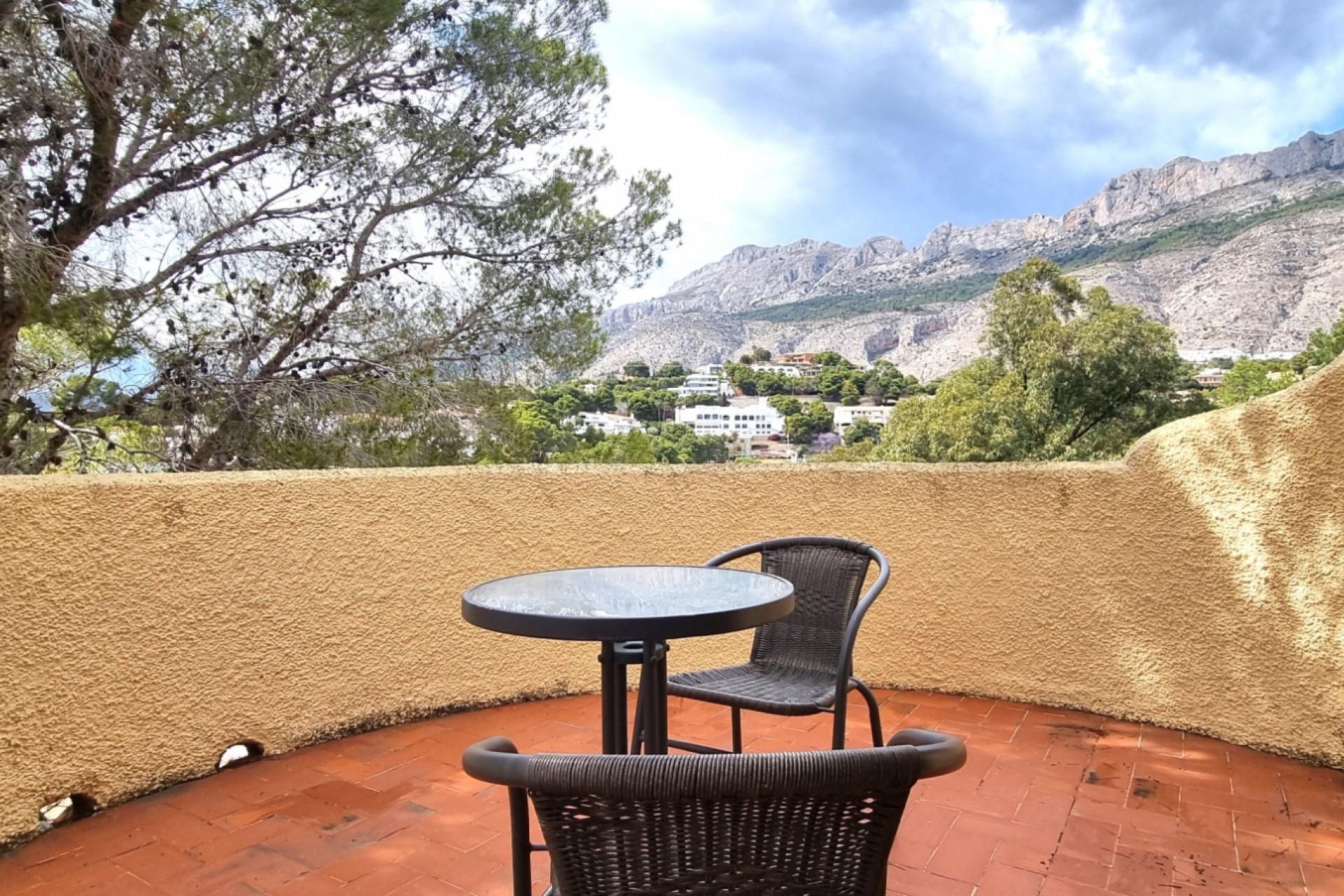 Resale - Villa -
Altea