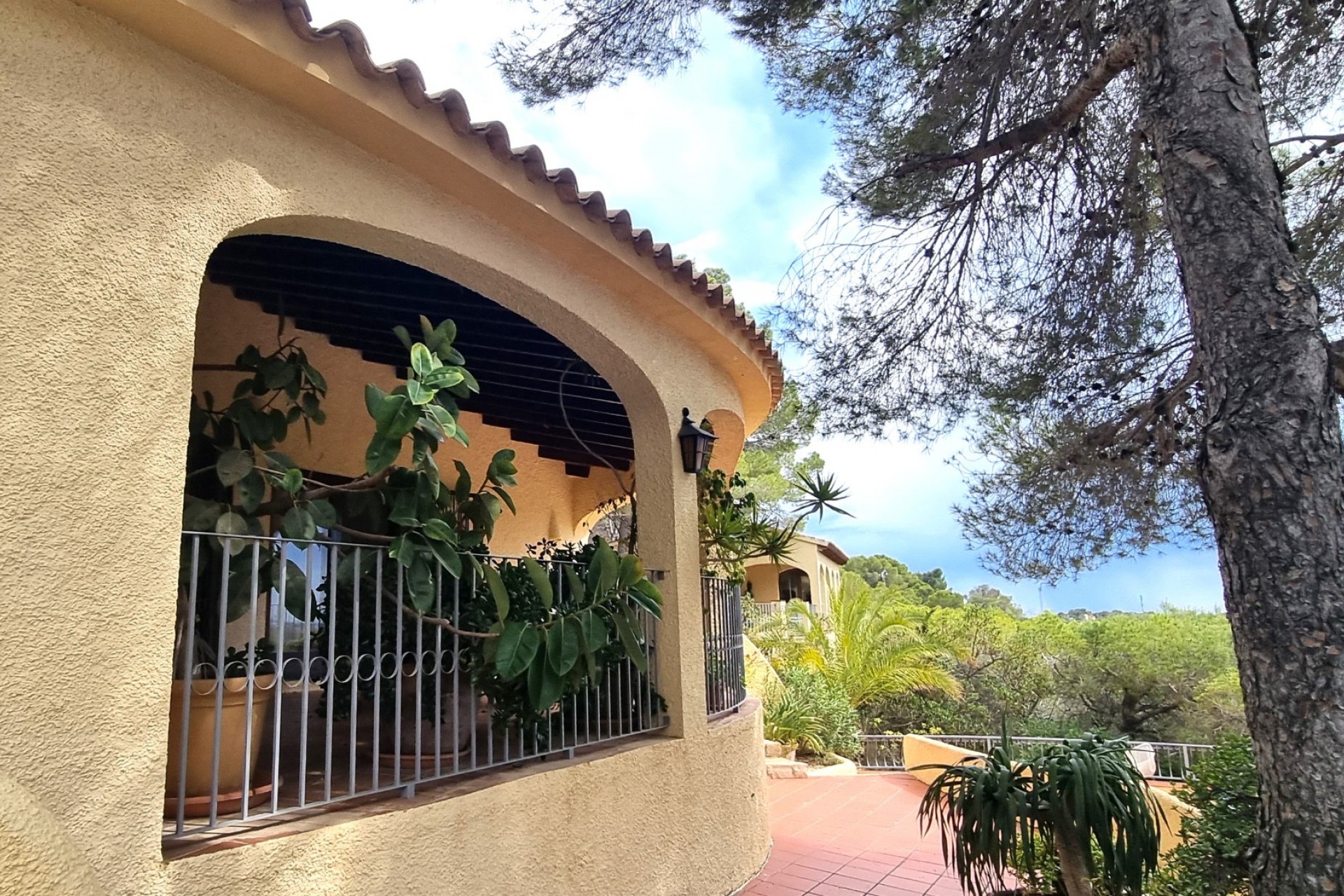 Resale - Villa -
Altea