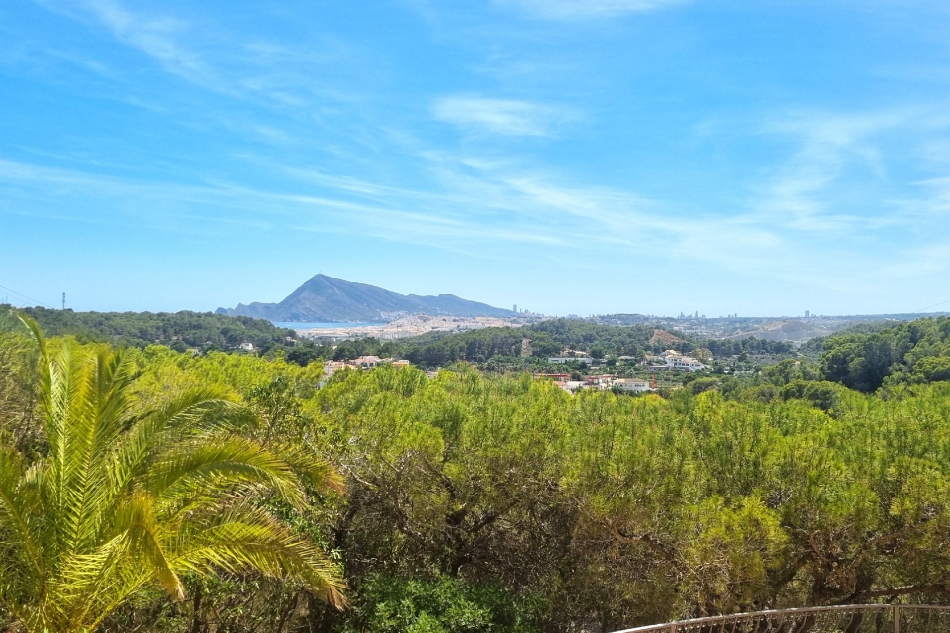 Resale - Villa -
Altea