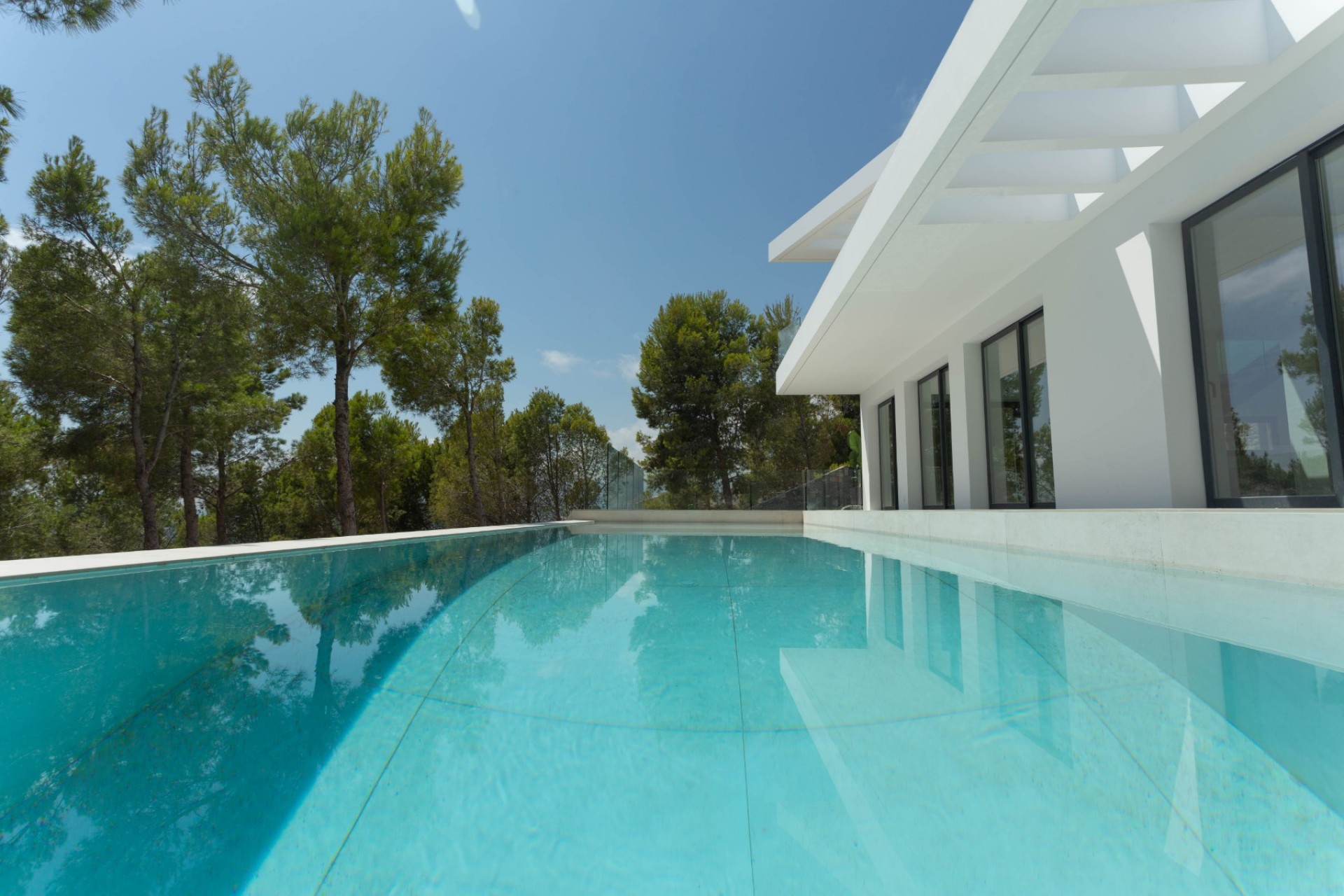 Resale - Villa -
Altea