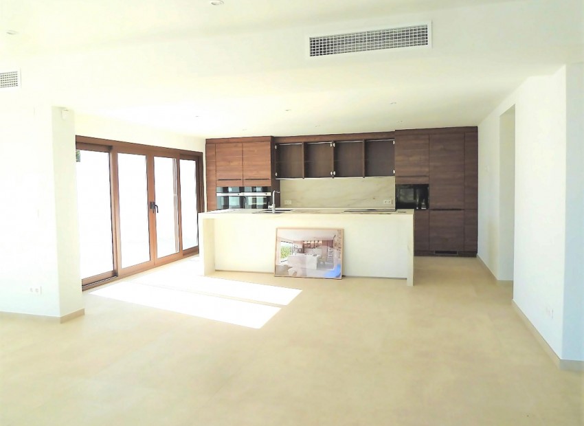 Resale - Villa -
Altea