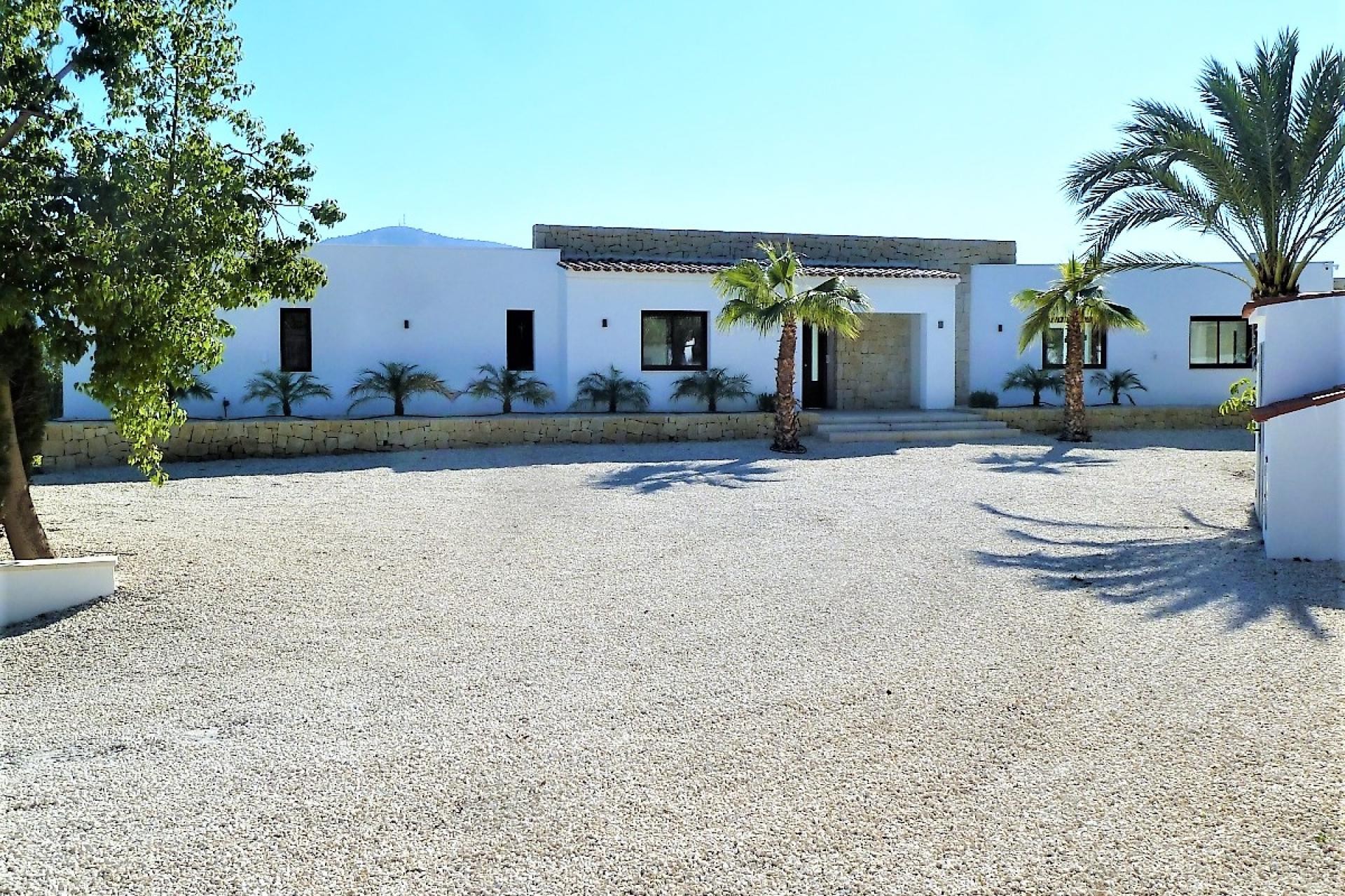 Resale - Villa -
Altea