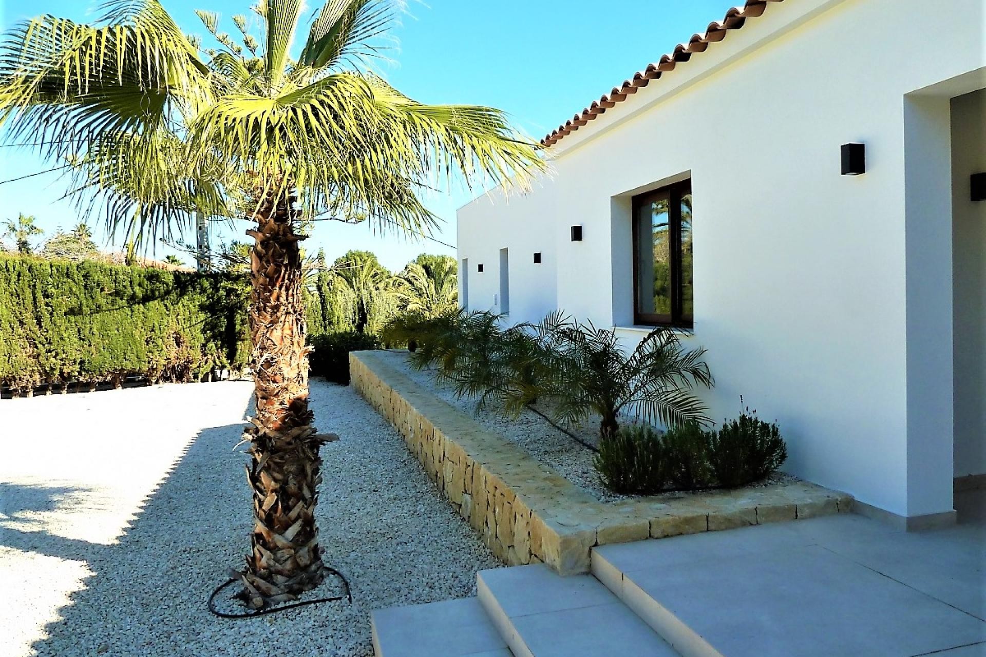 Resale - Villa -
Altea