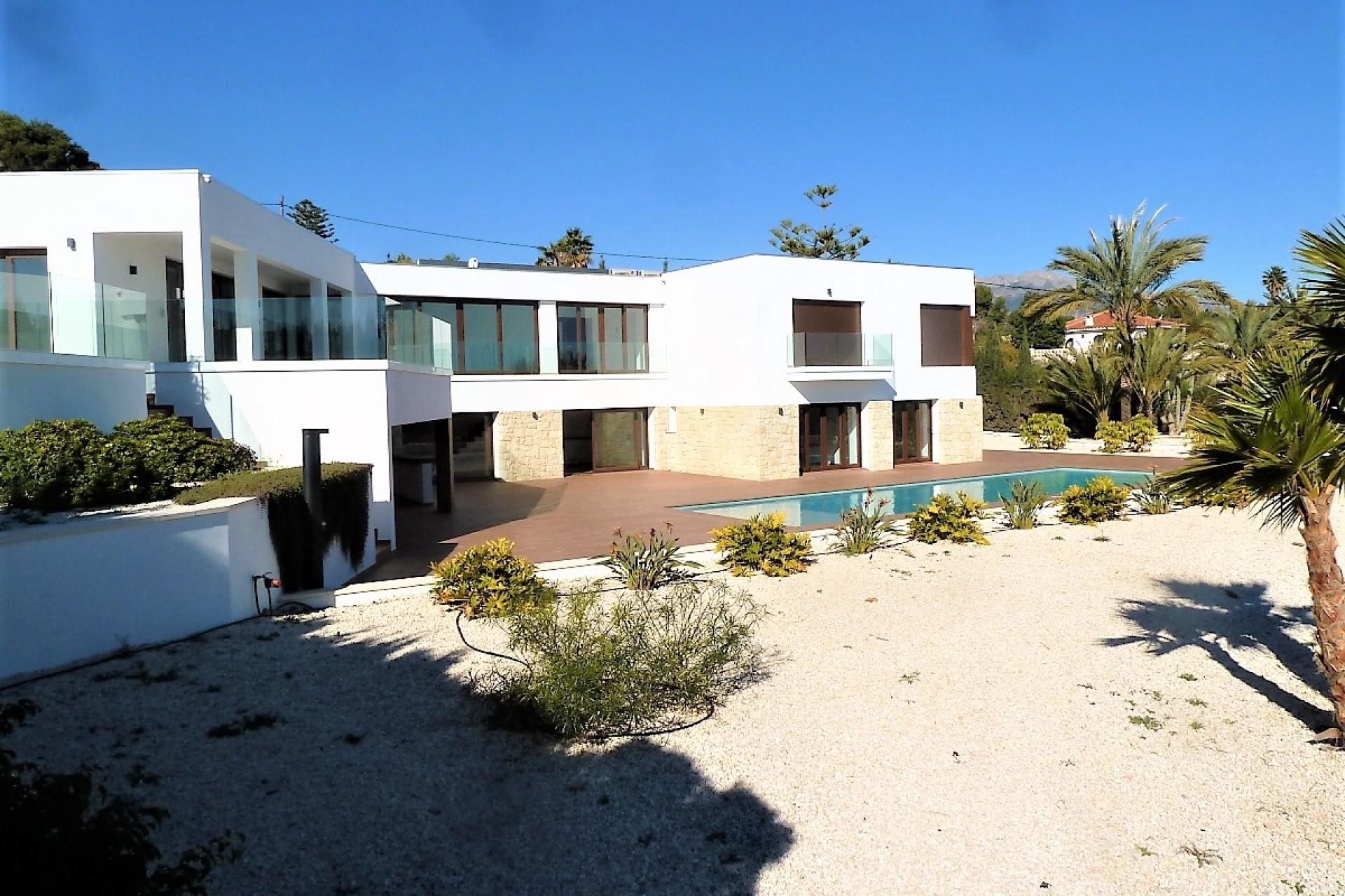 Resale - Villa -
Altea