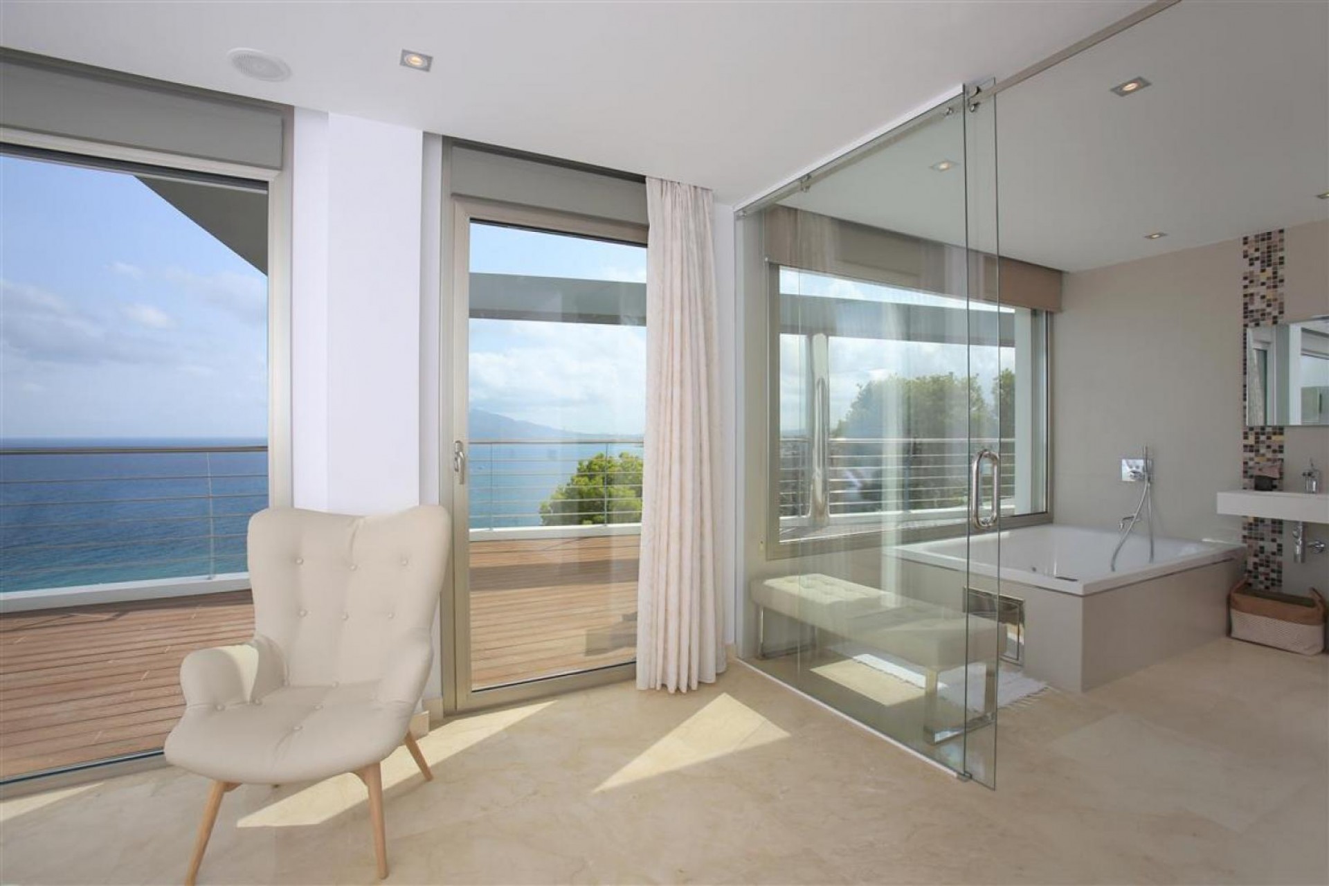 Resale - Villa -
Altea