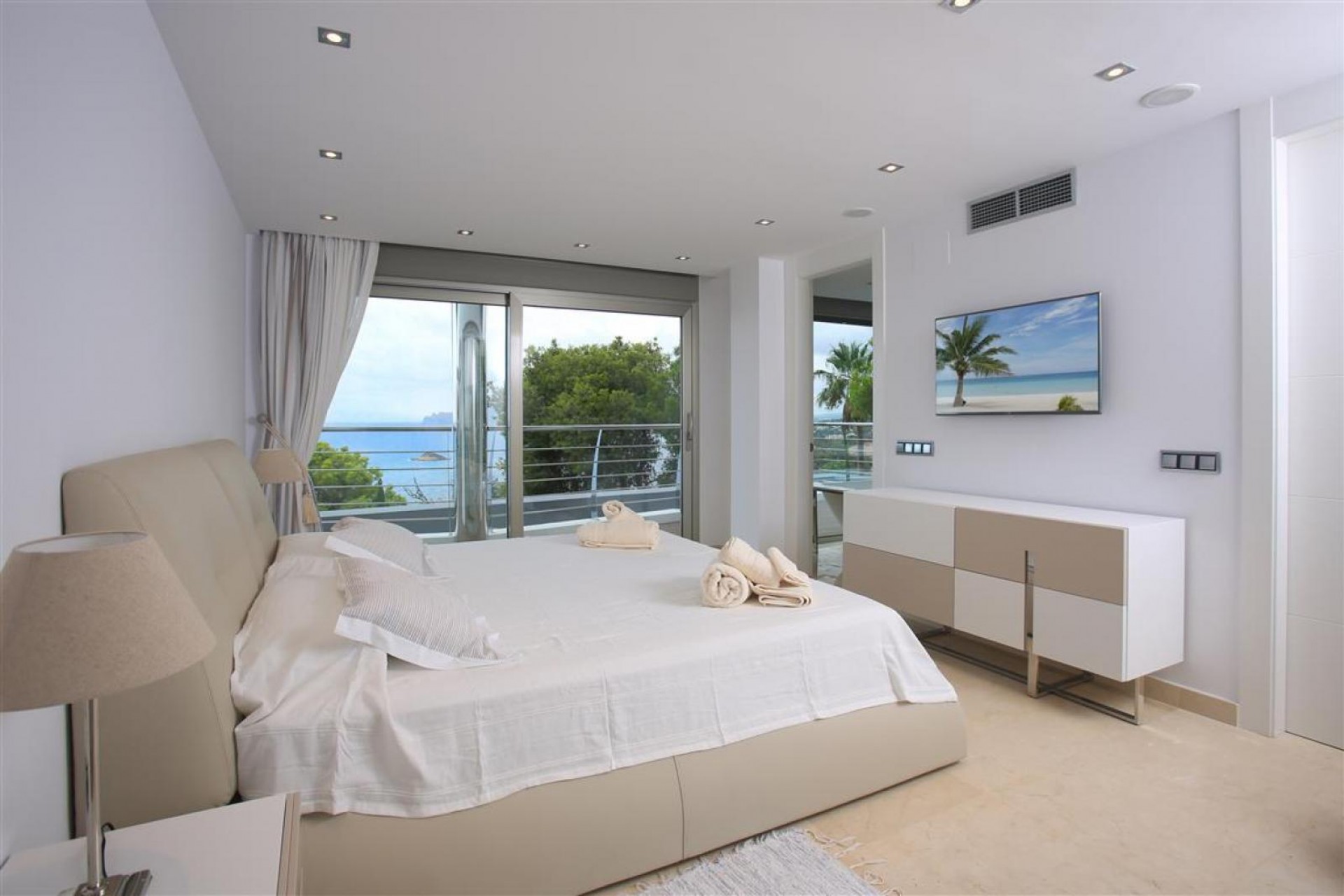 Resale - Villa -
Altea