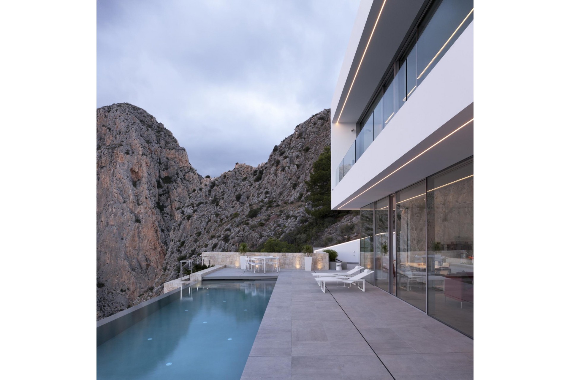 Resale - Villa -
Altea