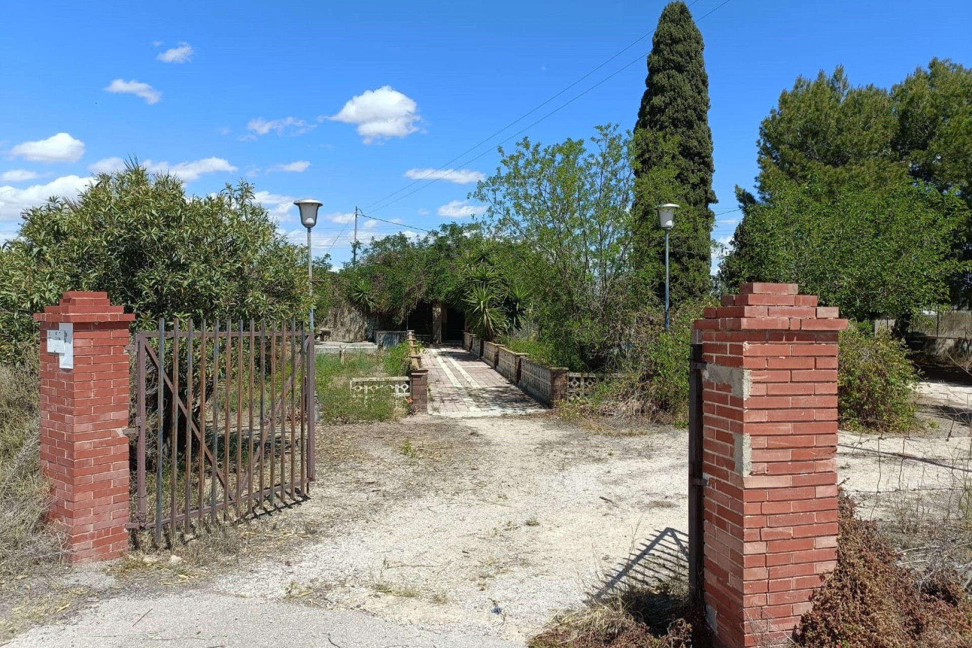 Resale - Villa -
Aspe