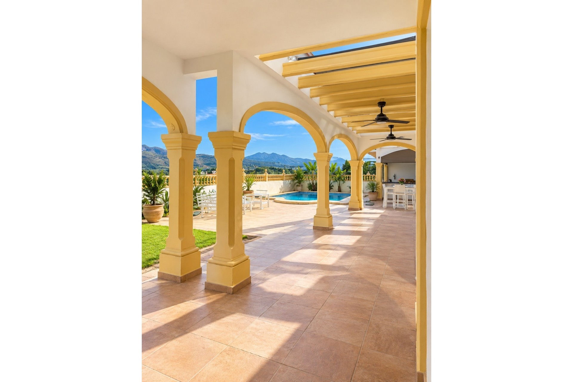 Resale - Villa -
Beniarbeig