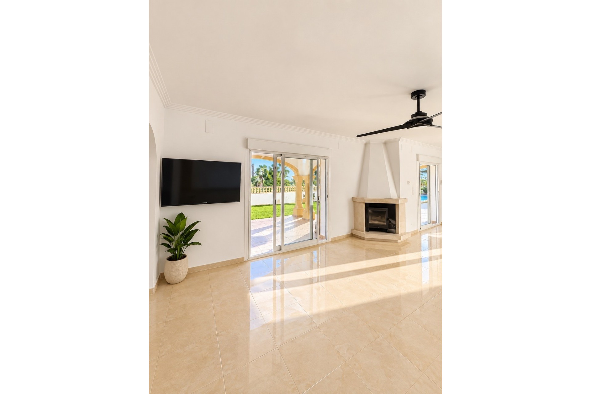 Resale - Villa -
Beniarbeig