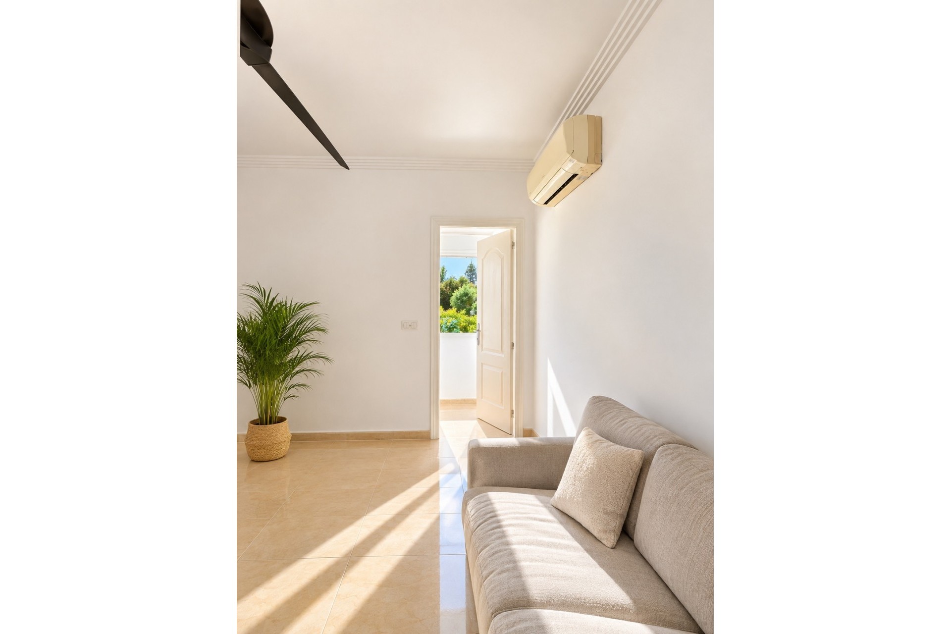 Resale - Villa -
Beniarbeig