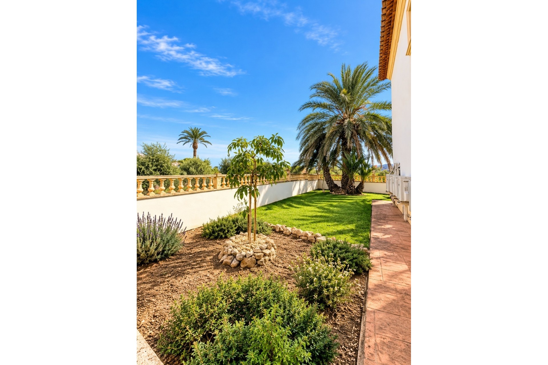 Resale - Villa -
Beniarbeig