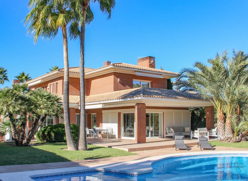 Resale - Villa -
Benidorm - de Napoles