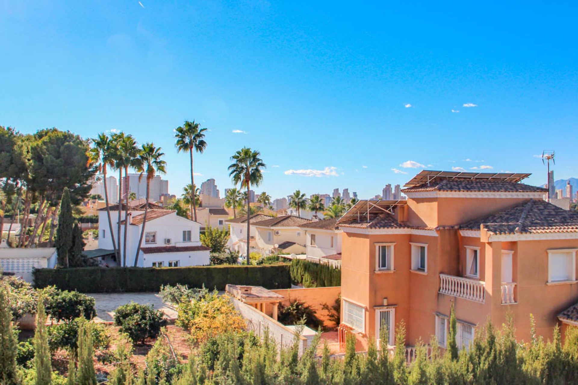 Resale - Villa -
Benidorm - de Napoles