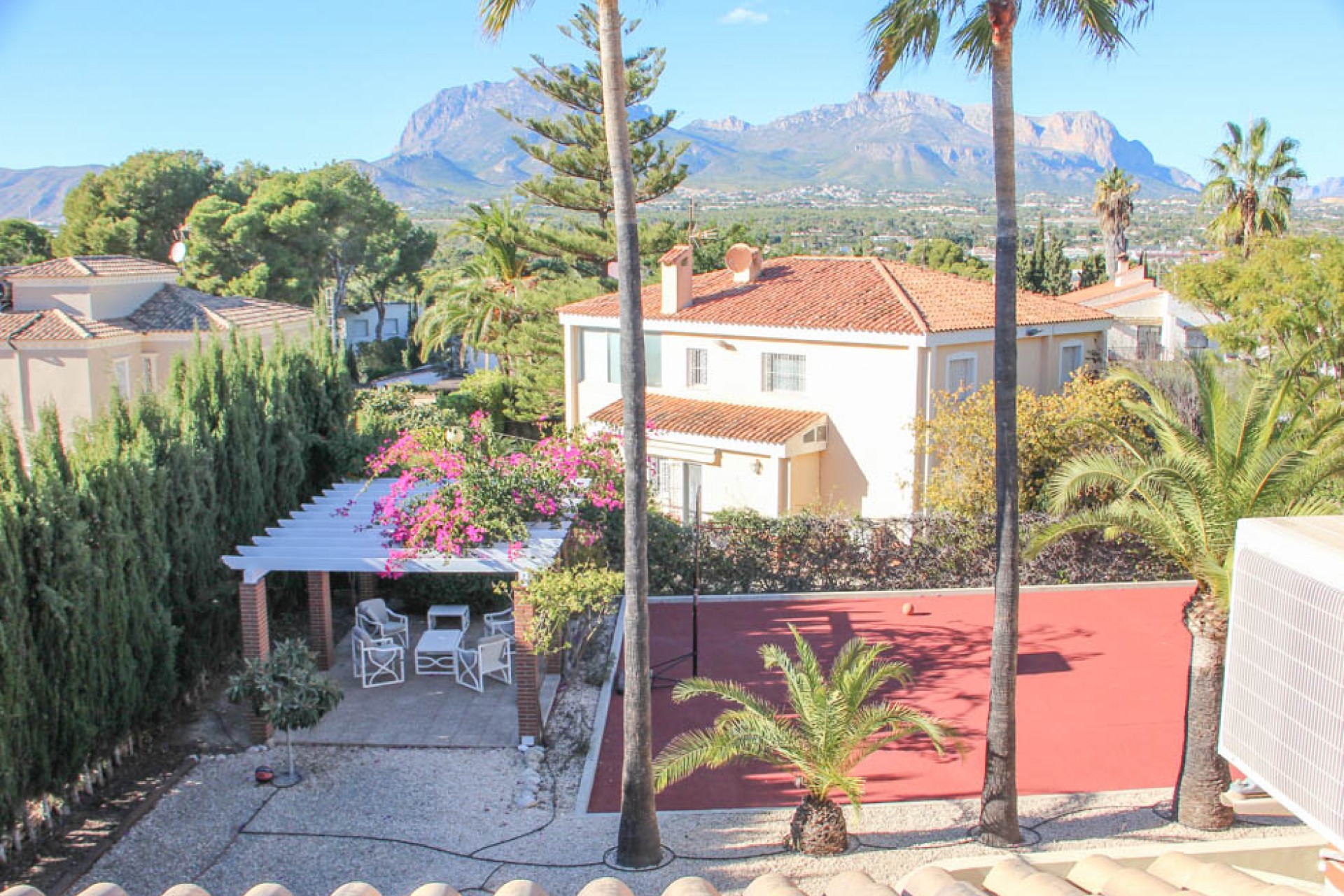 Resale - Villa -
Benidorm - de Napoles