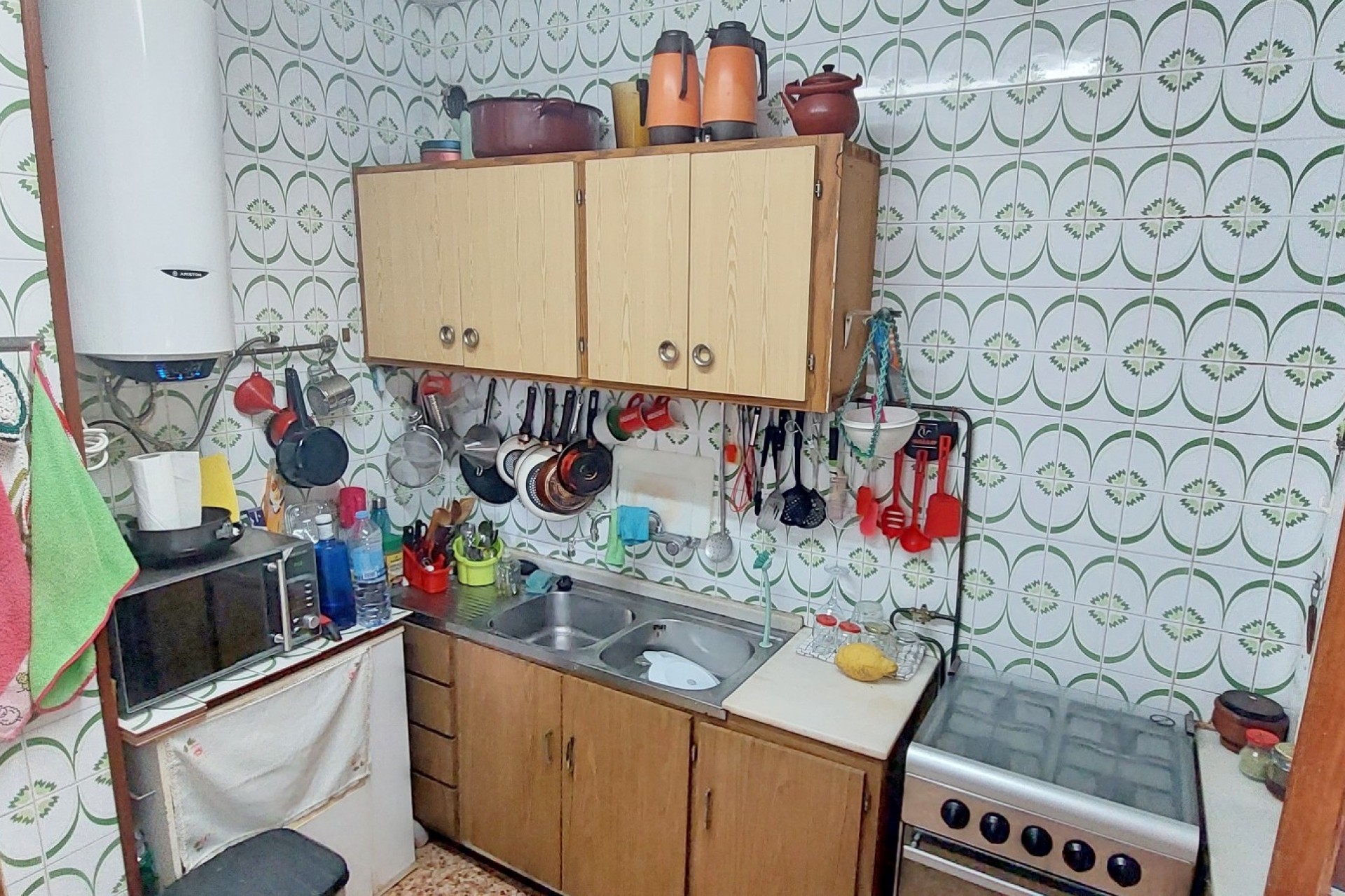 Resale - Villa -
Benidorm