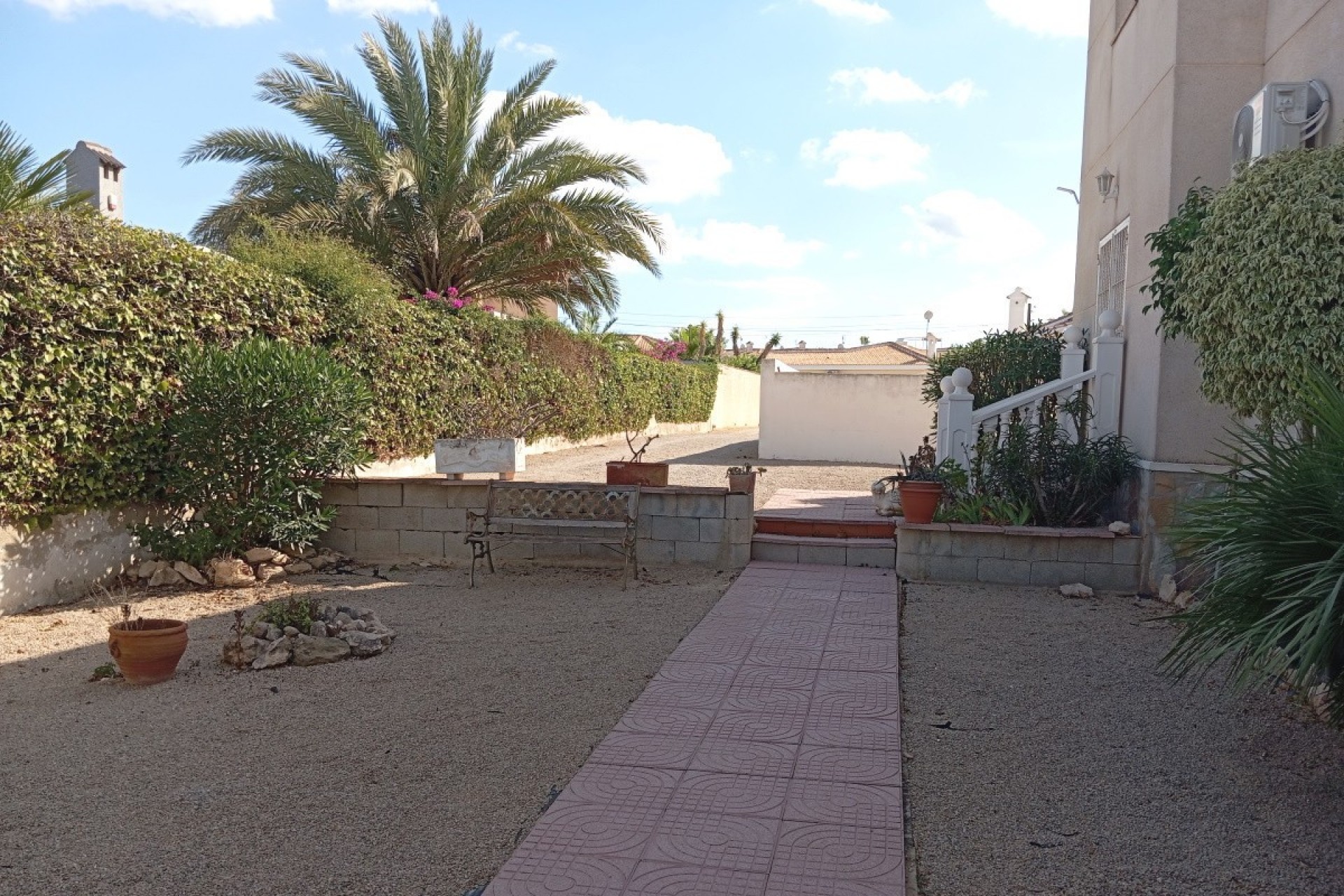 Resale - Villa -
Benijofar