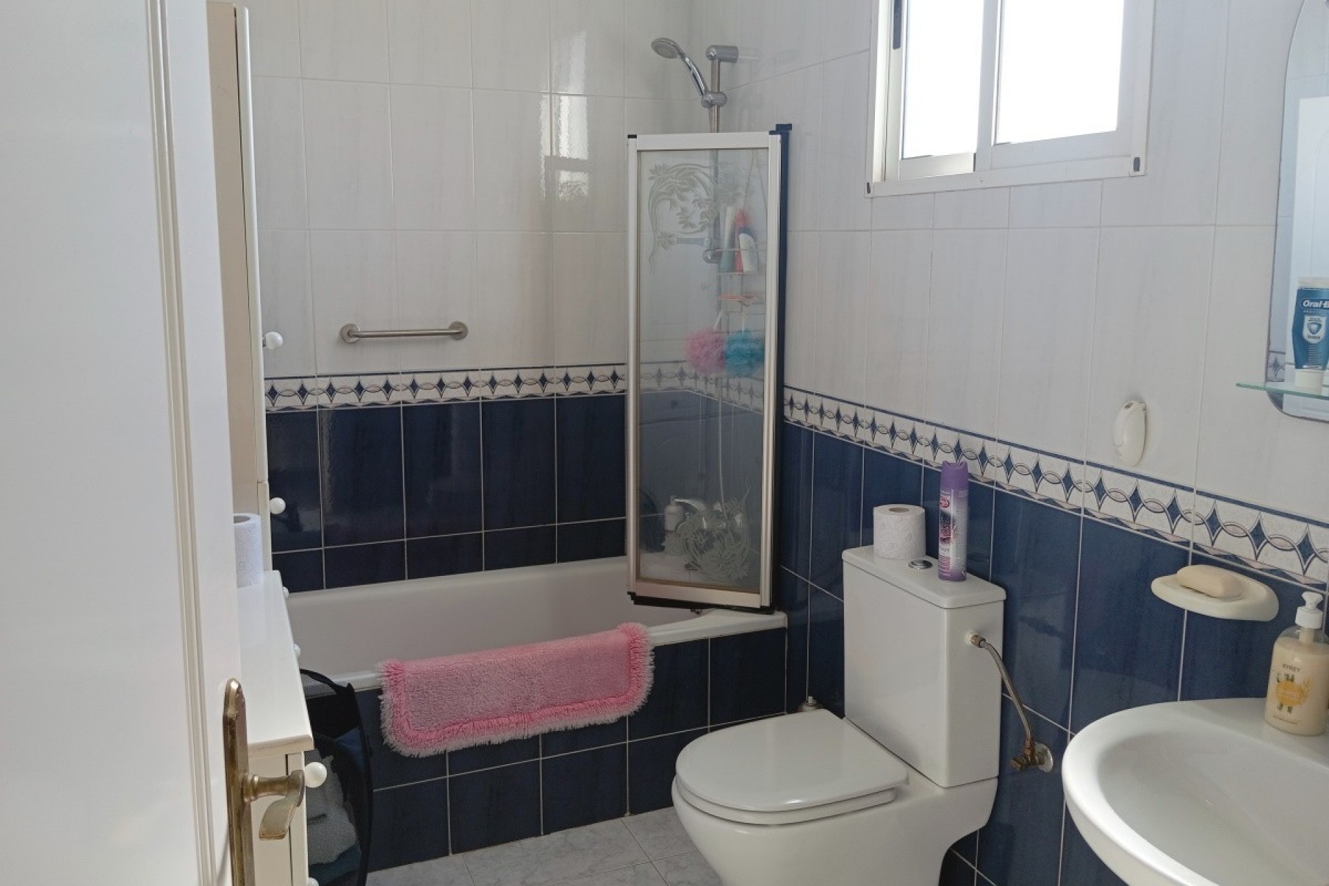 Resale - Villa -
Benijofar