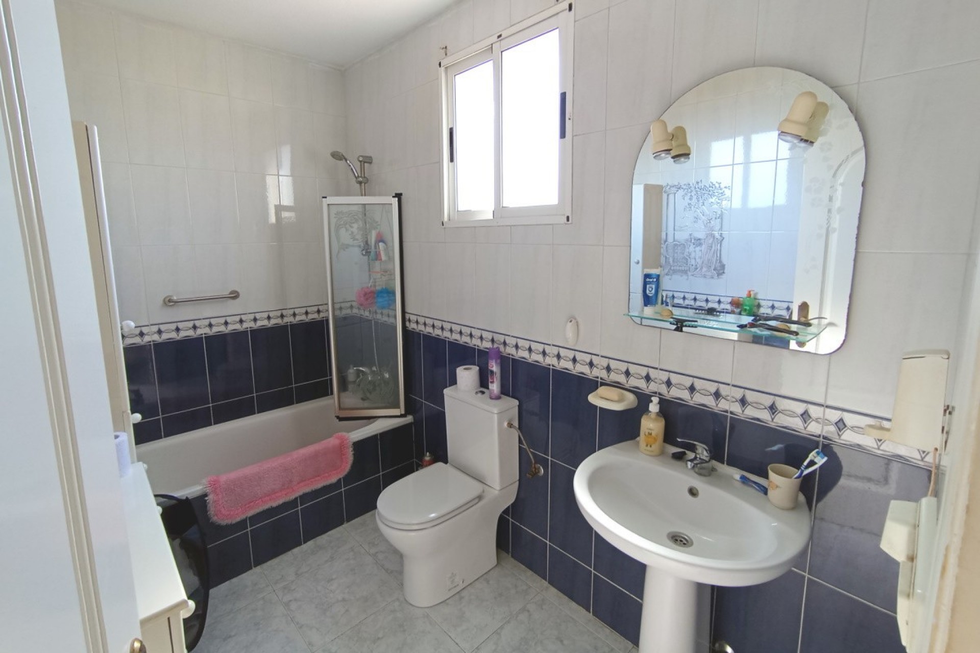 Resale - Villa -
Benijofar