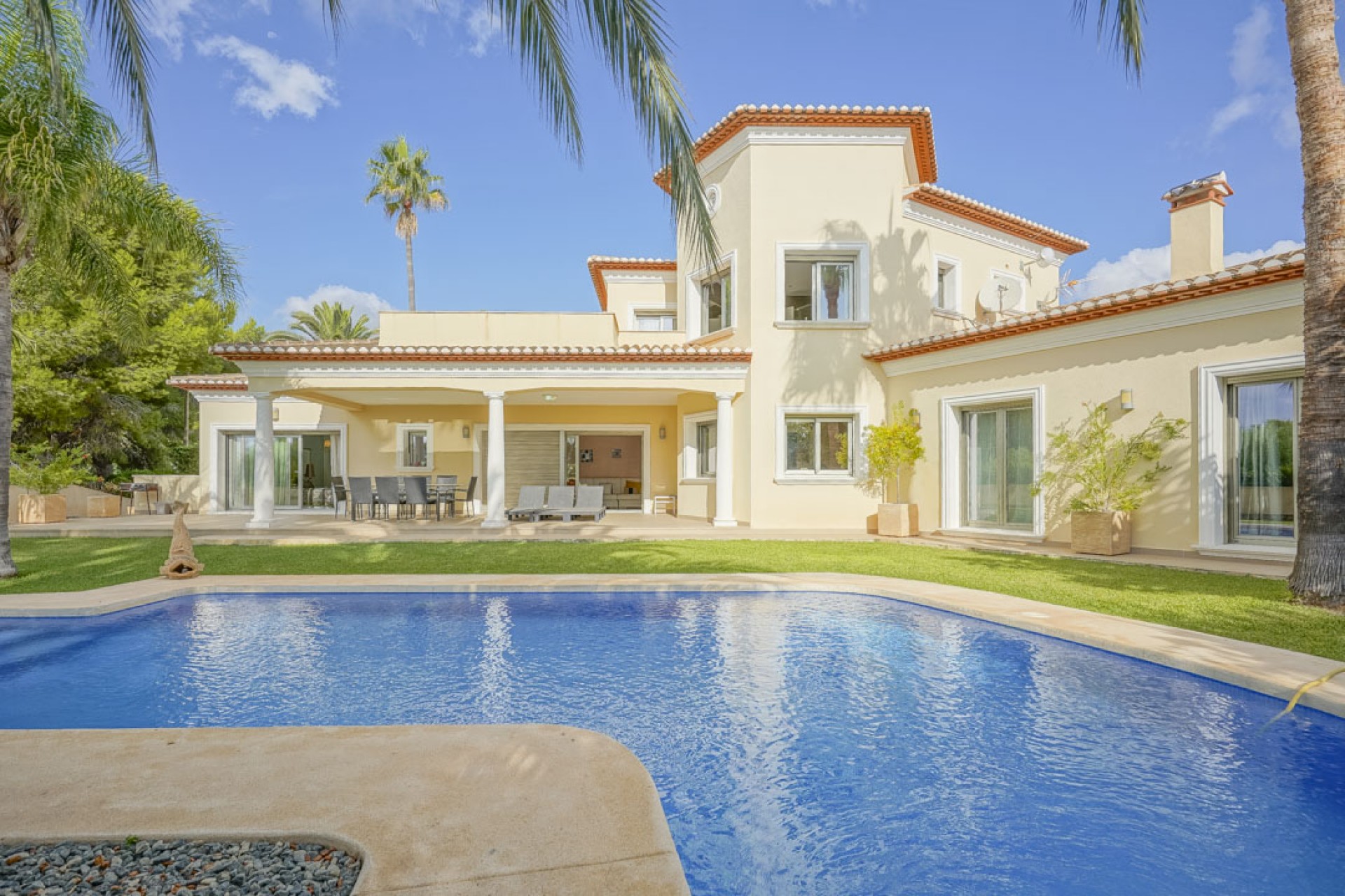 Resale - Villa -
Benissa - Buenavista