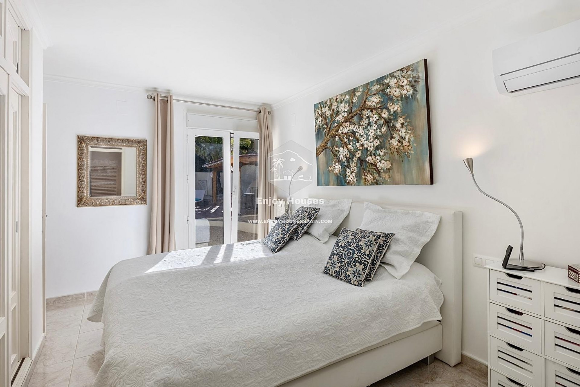 Resale - Villa -
Benissa - Cala Advocat - Baladrar