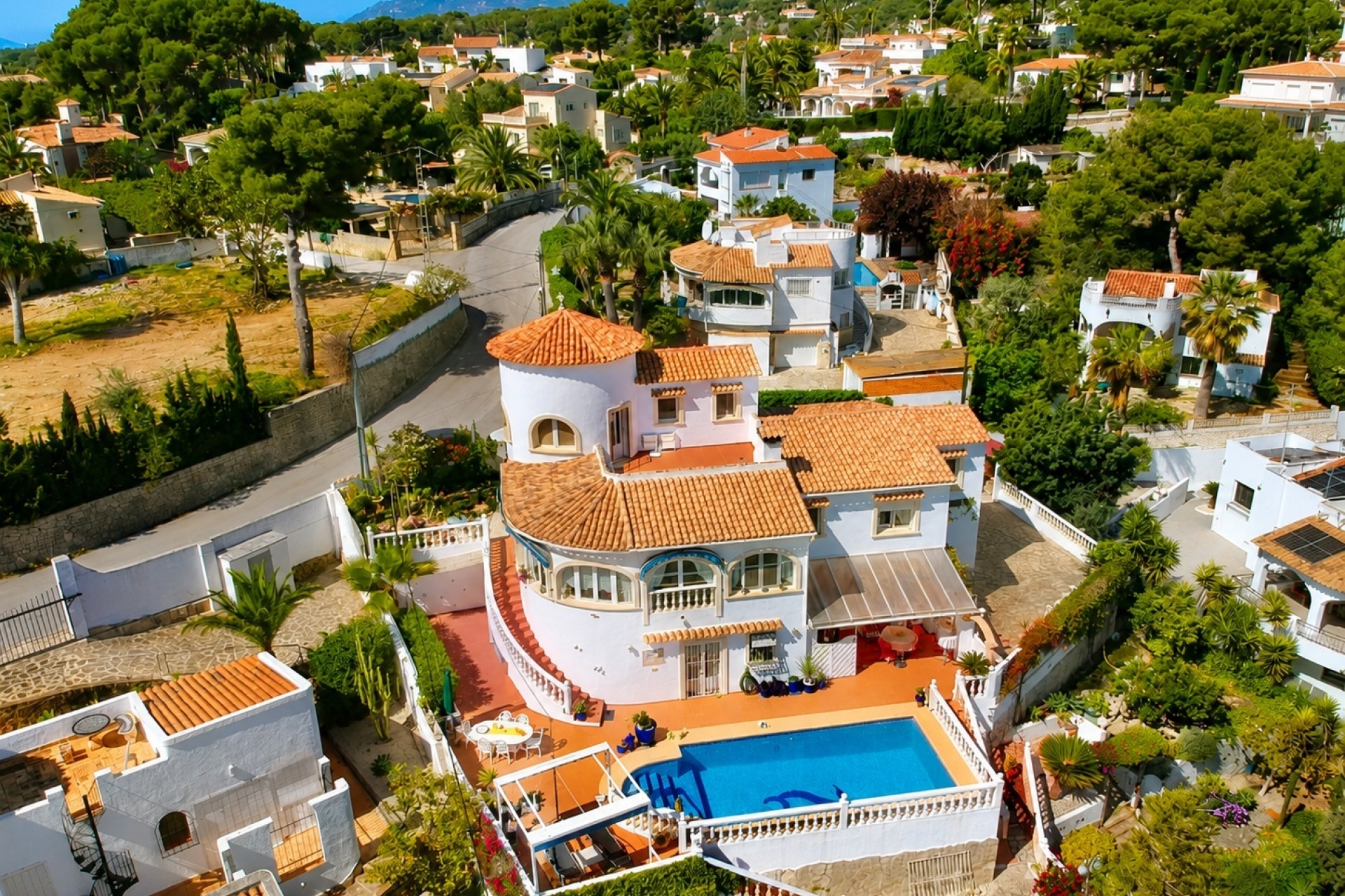 Resale - Villa -
Benissa - Cala Advocat - Baladrar