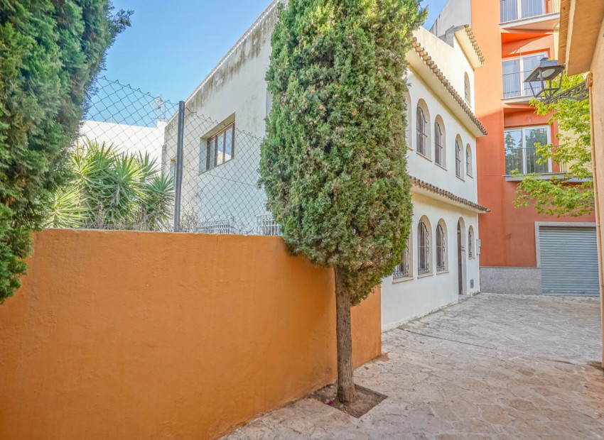 Resale - Villa -
Benissa - Center