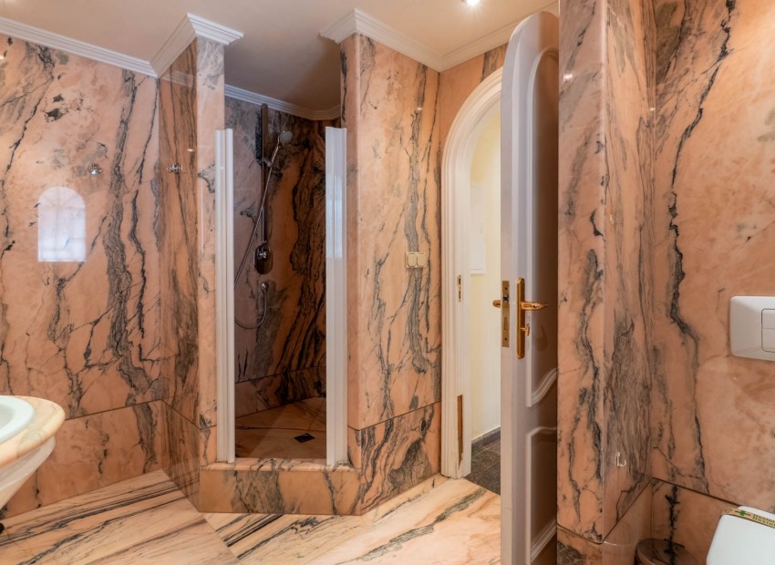 Resale - Villa -
Benissa - Fanadix