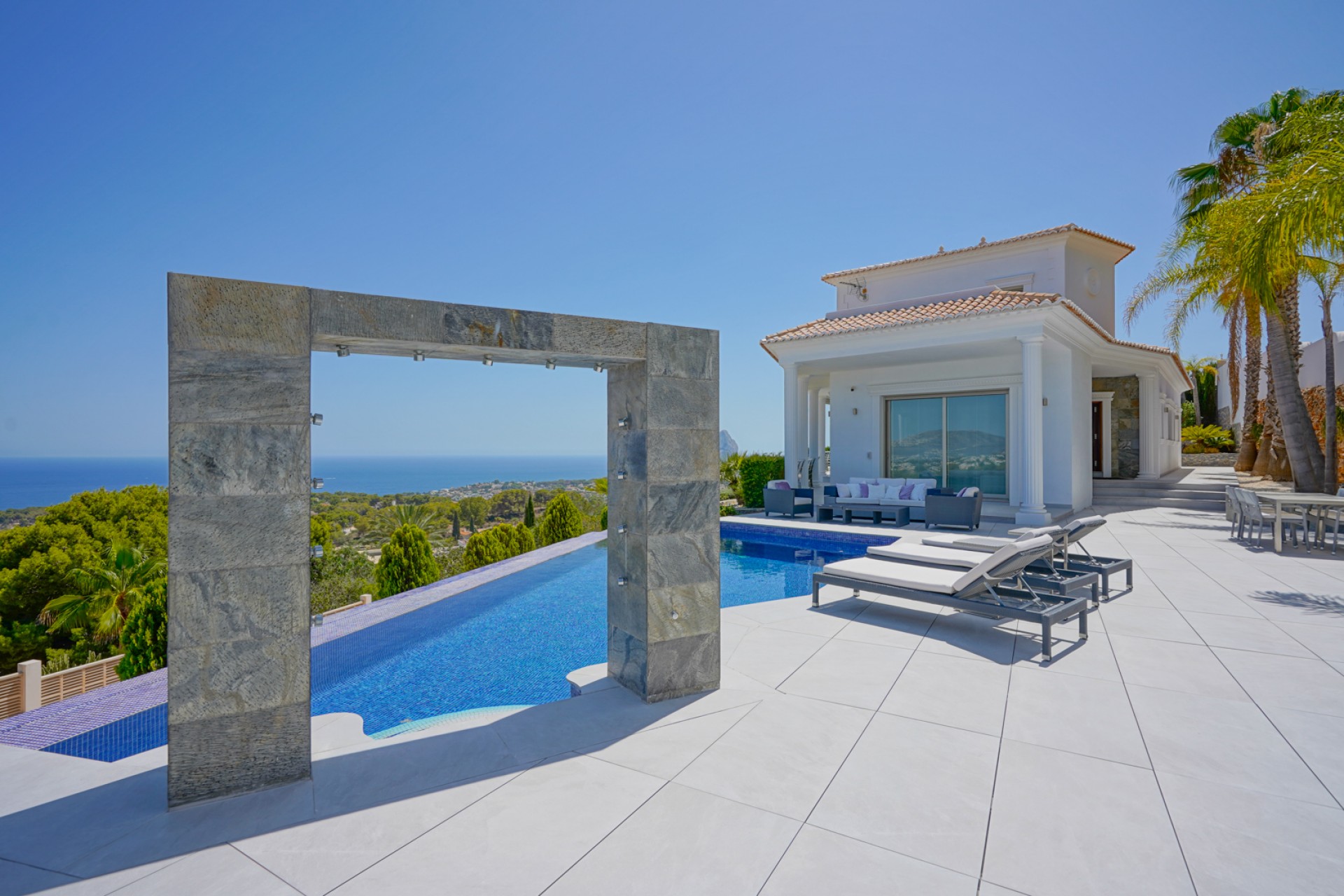 Resale - Villa -
Benissa - Fustera